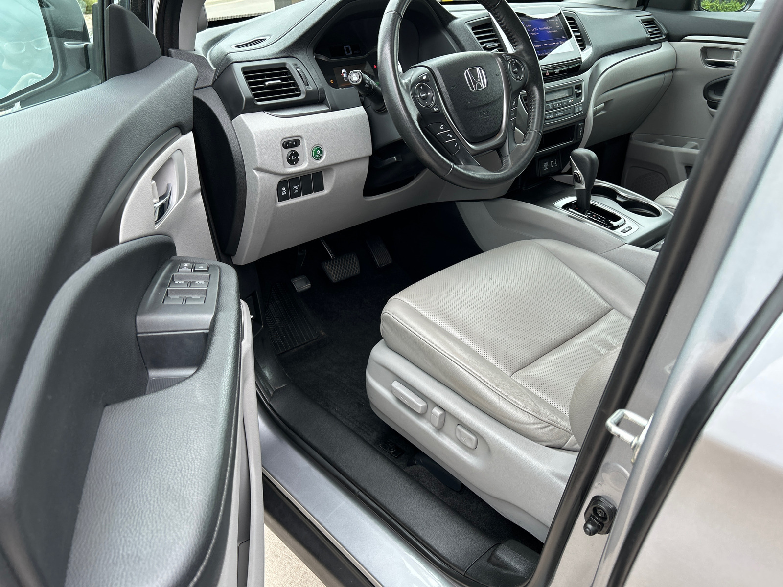 2019 Honda Ridgeline RTL-T 18