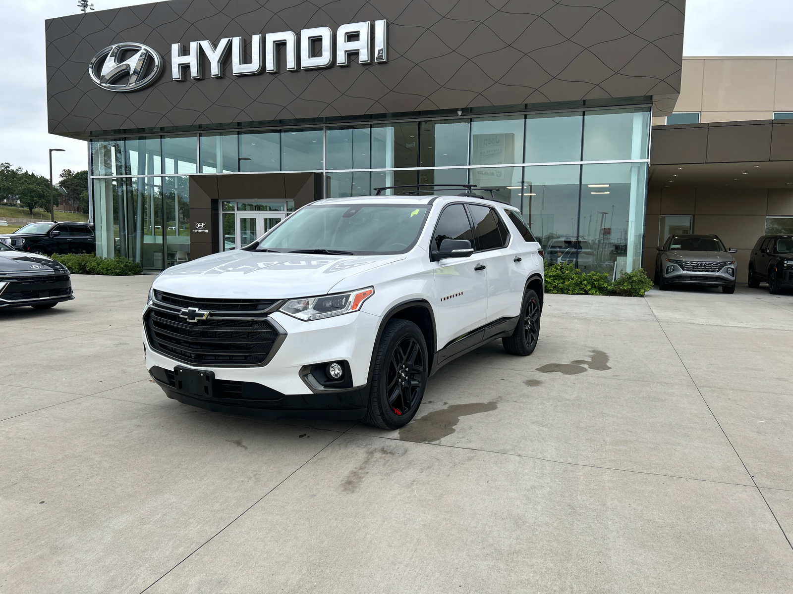 2021 Chevrolet Traverse Premier 1