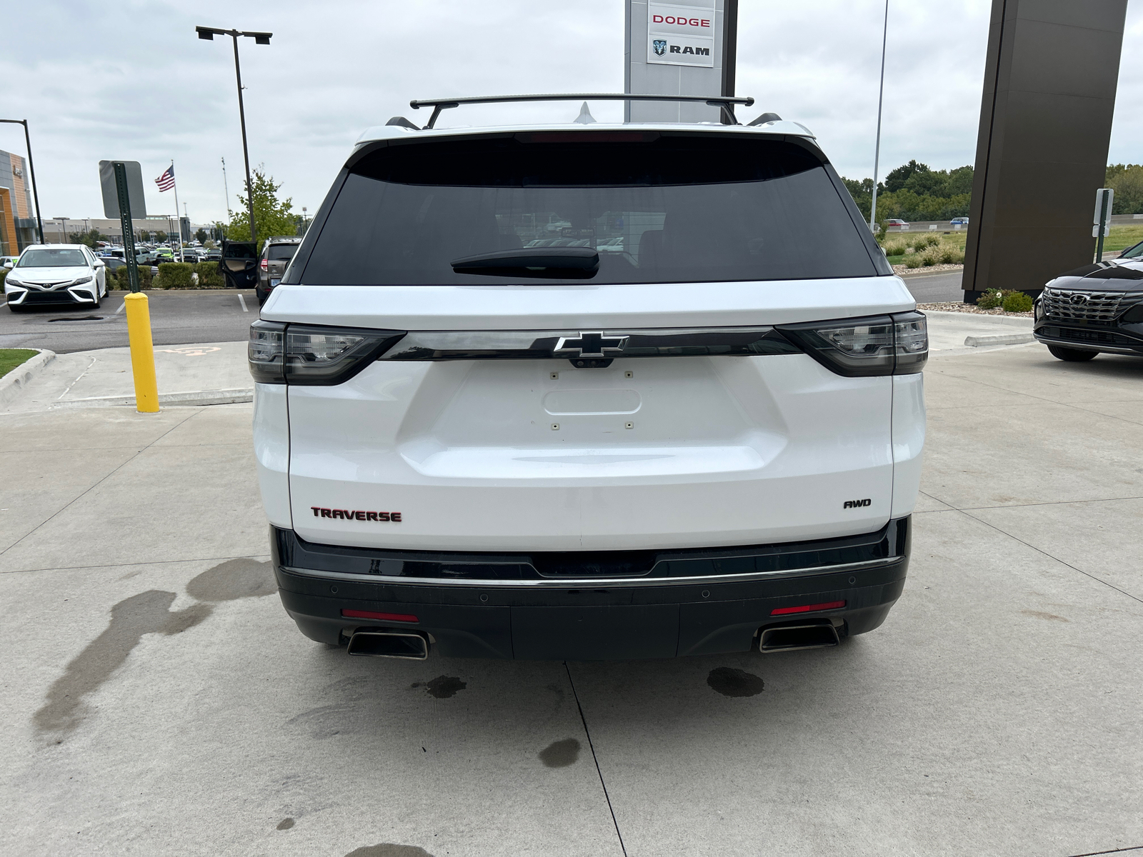 2021 Chevrolet Traverse Premier 8