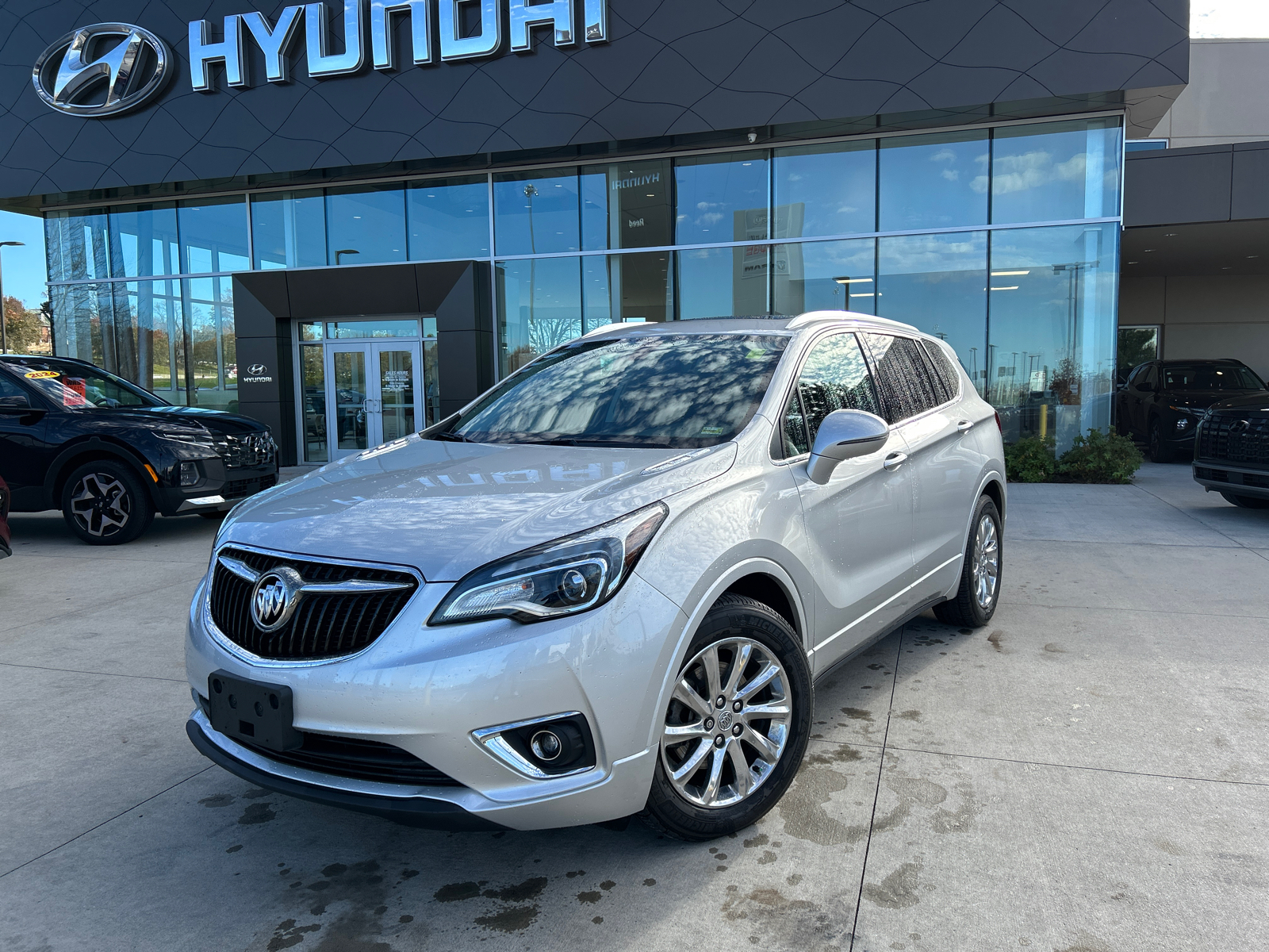 2019 Buick Envision Essence 1