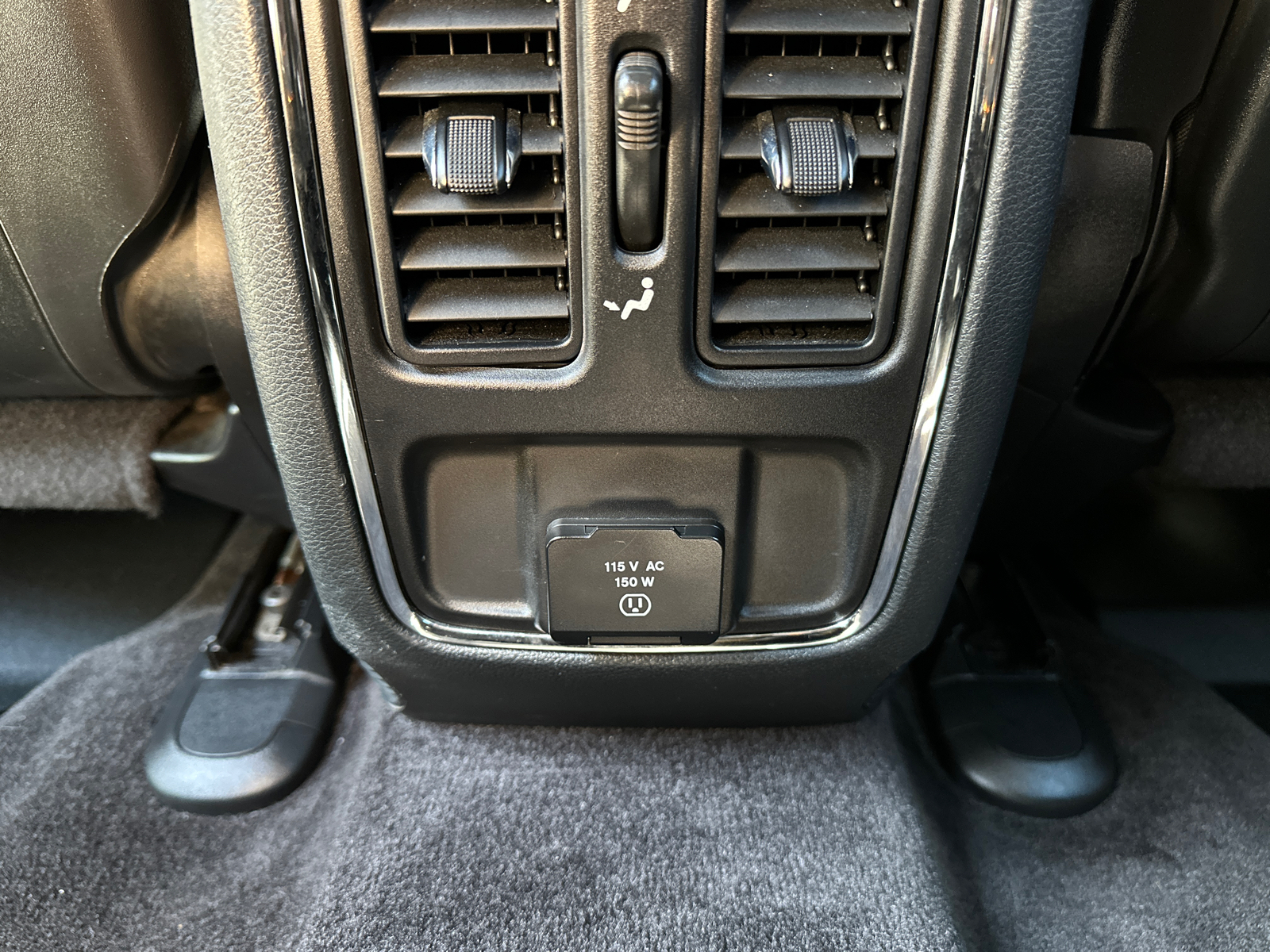 2018 Jeep Grand Cherokee Altitude 16