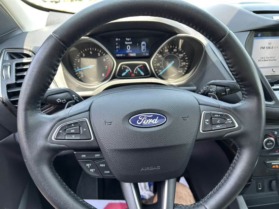 2017 Ford Escape Titanium 28