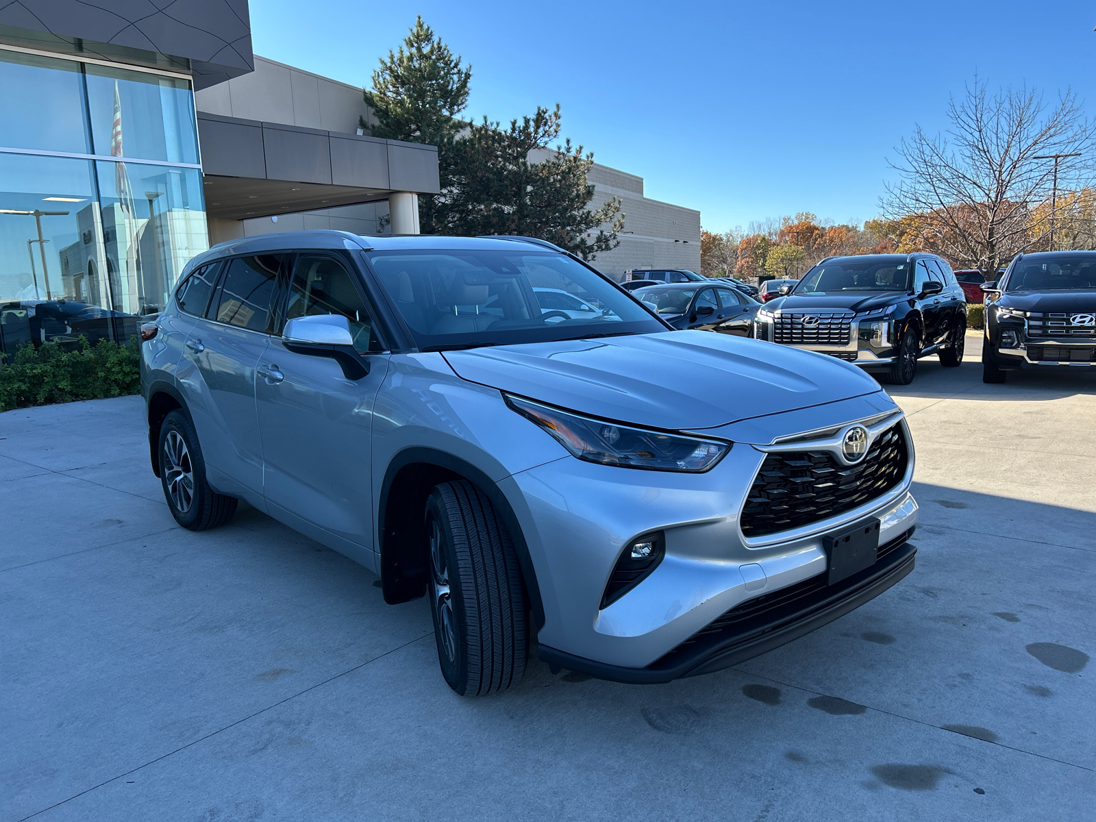 2022 Toyota Highlander XLE 4