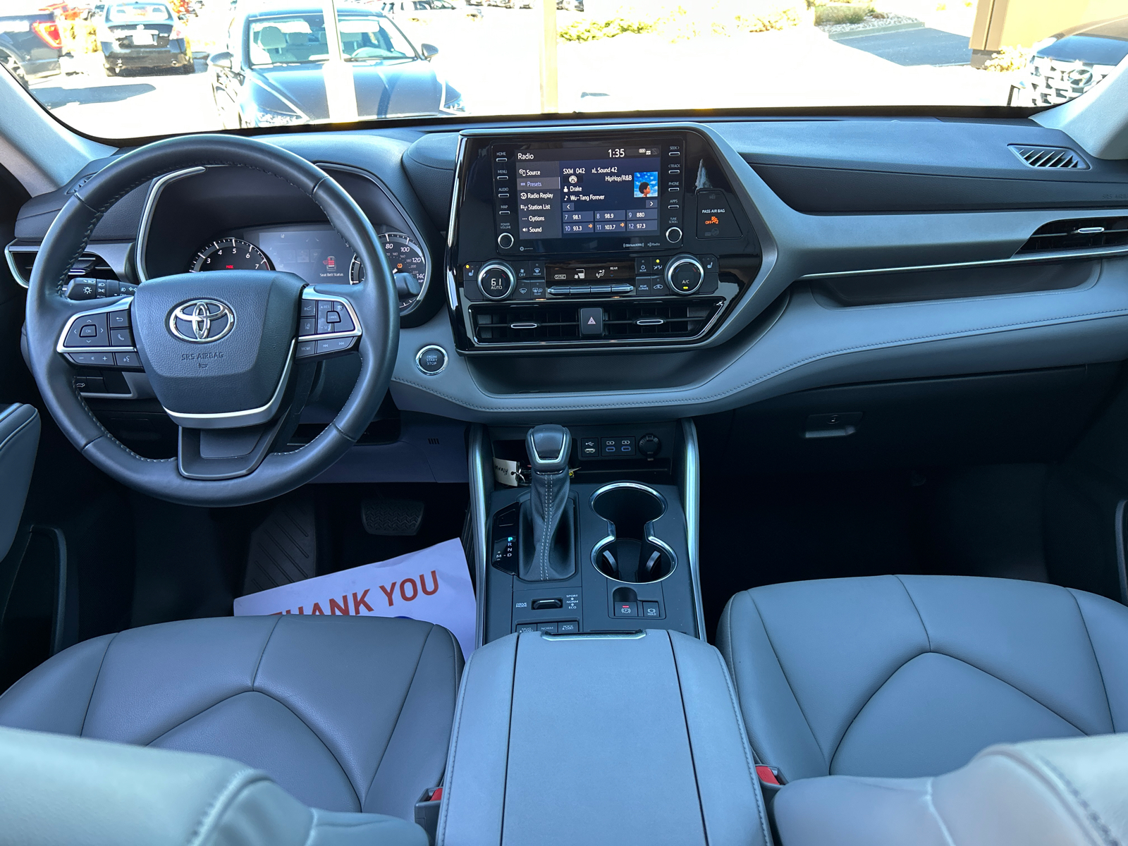 2022 Toyota Highlander XLE 19