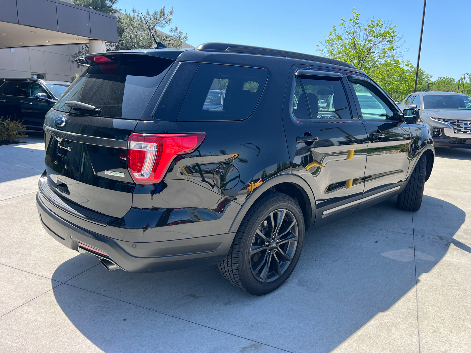 2018 Ford Explorer XLT 9