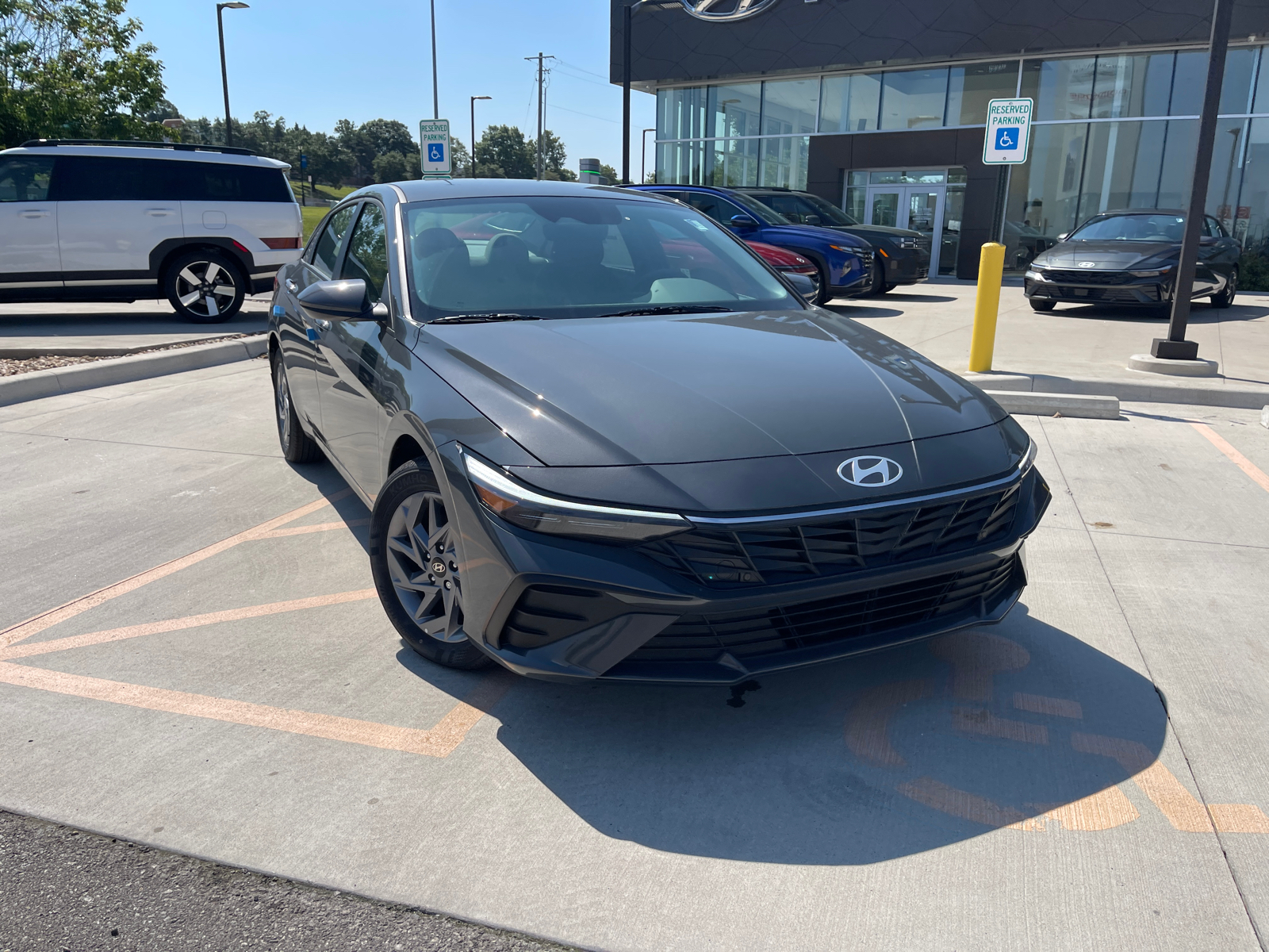 2024 Hyundai Elantra SEL 2