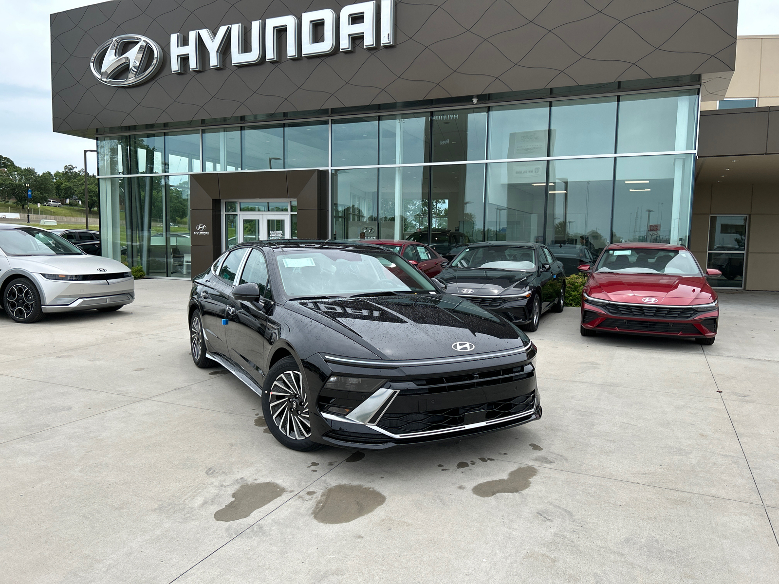 2024 Hyundai Sonata Hybrid Limited 1