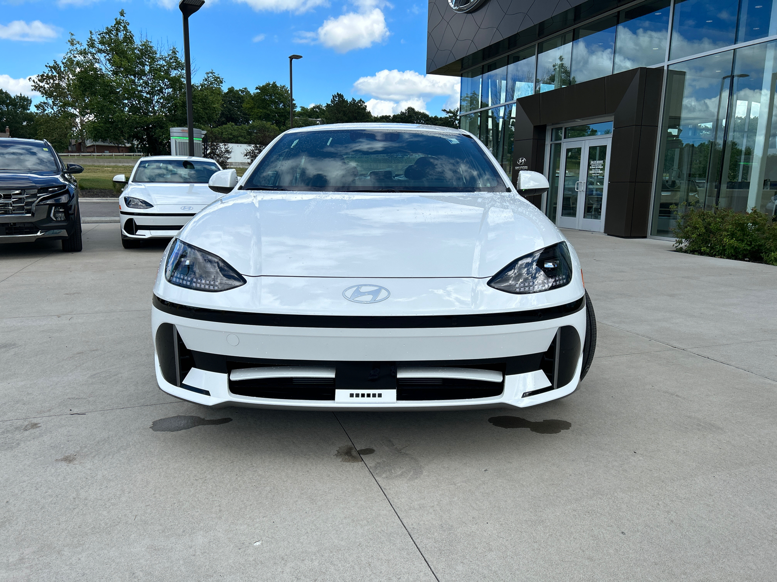 2024 Hyundai IONIQ 6 SE 3