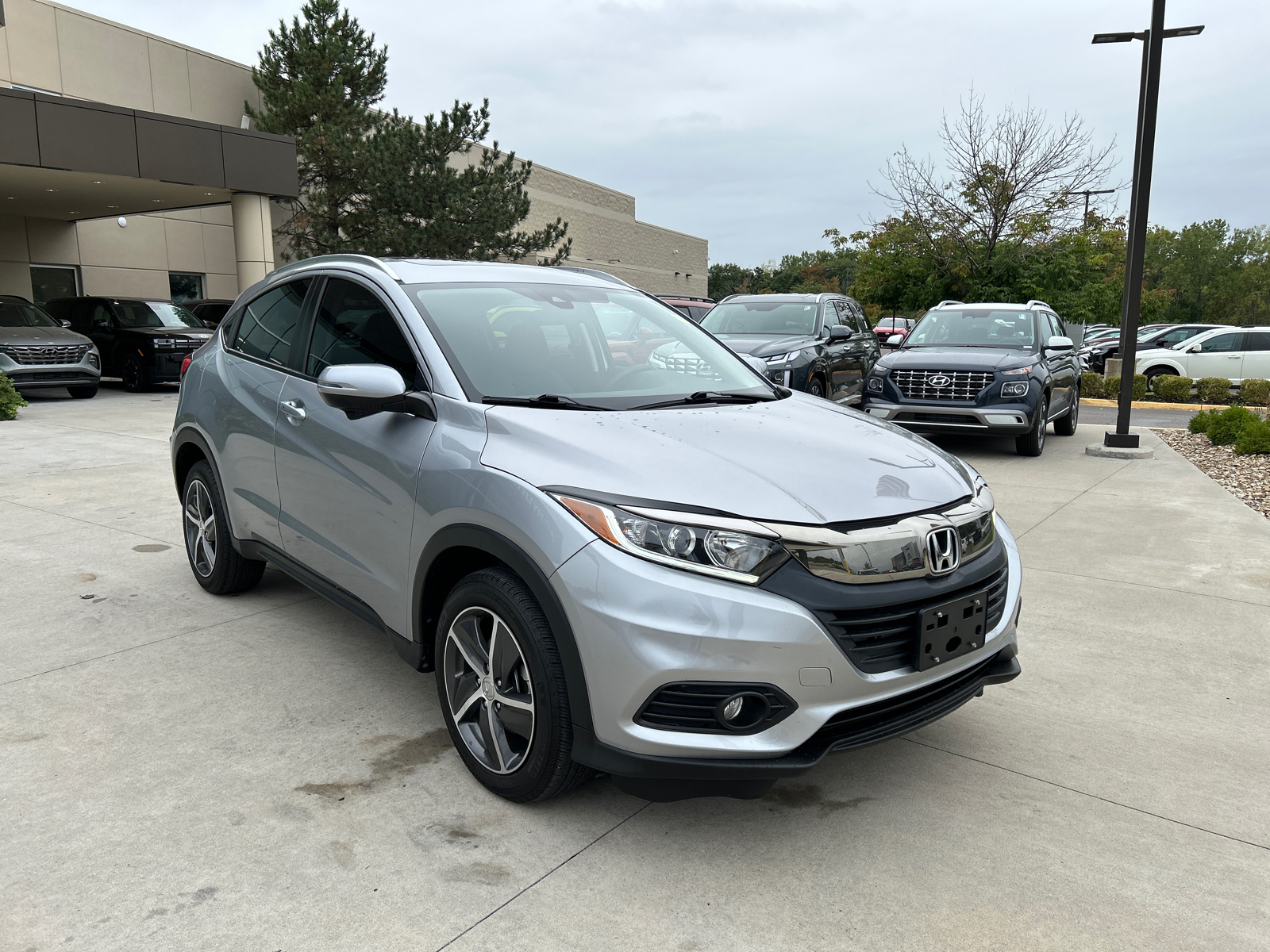 2022 Honda HR-V EX 4