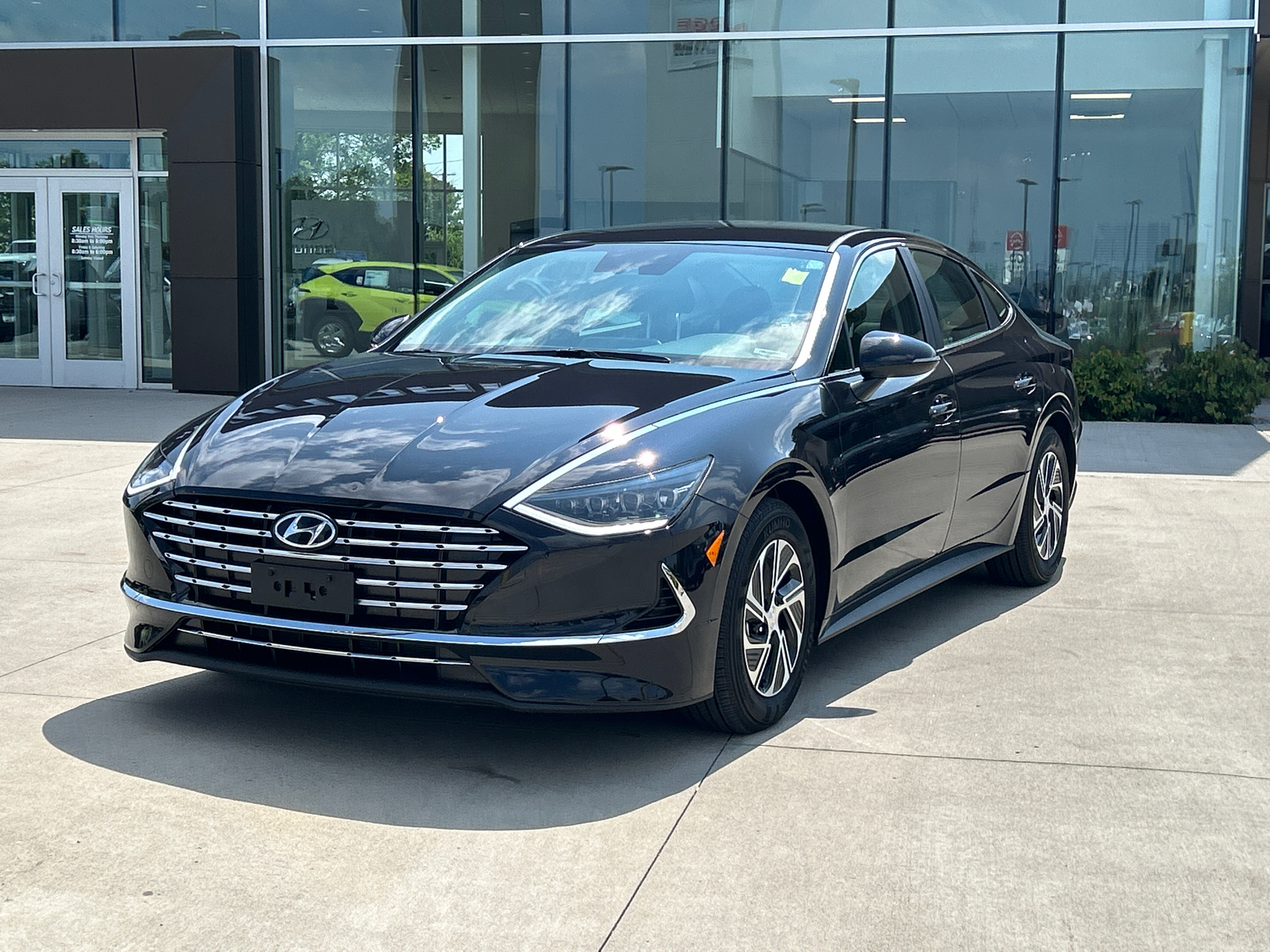 2023 Hyundai Sonata Hybrid Blue 2