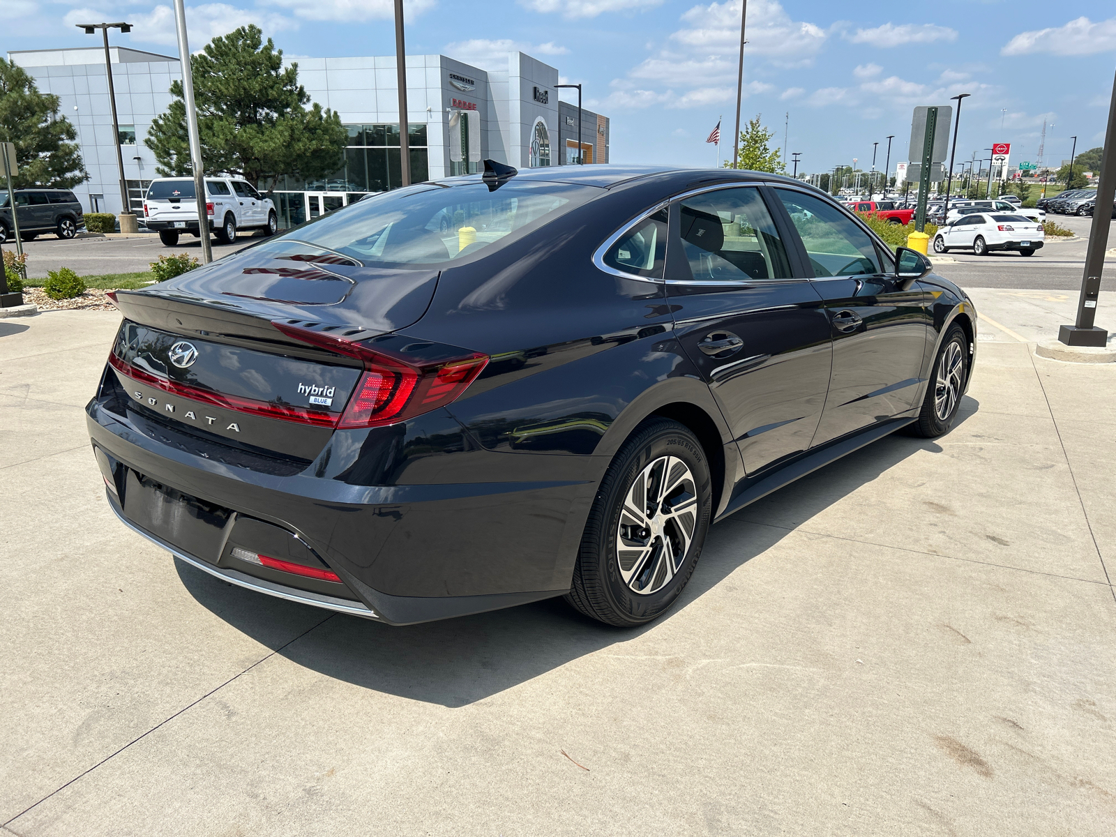 2023 Hyundai Sonata Hybrid Blue 7