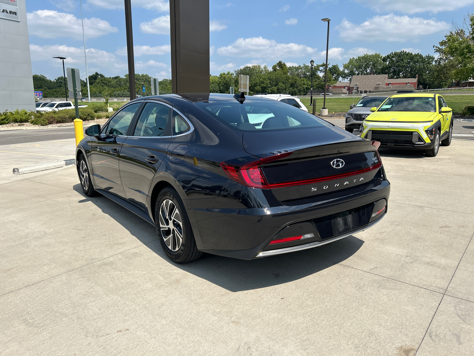 2023 Hyundai Sonata Hybrid Blue 10