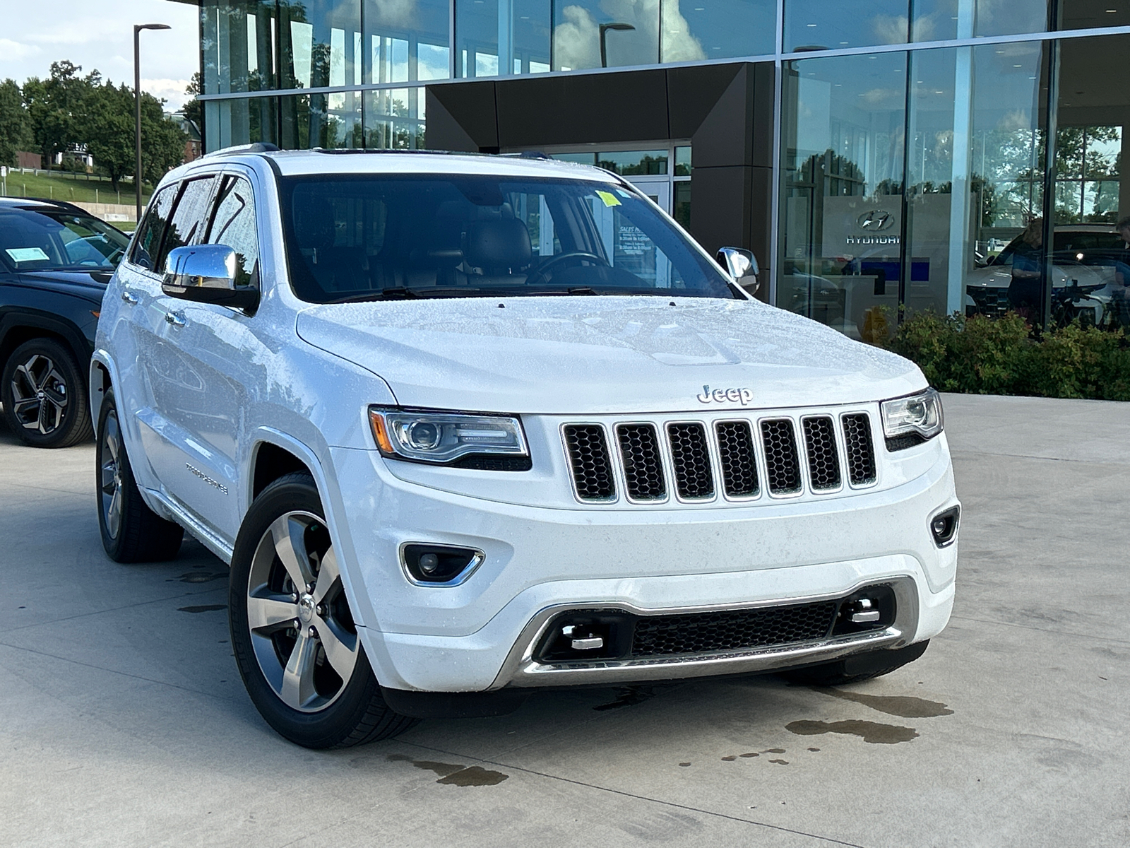 2015 Jeep Grand Cherokee Overland 2