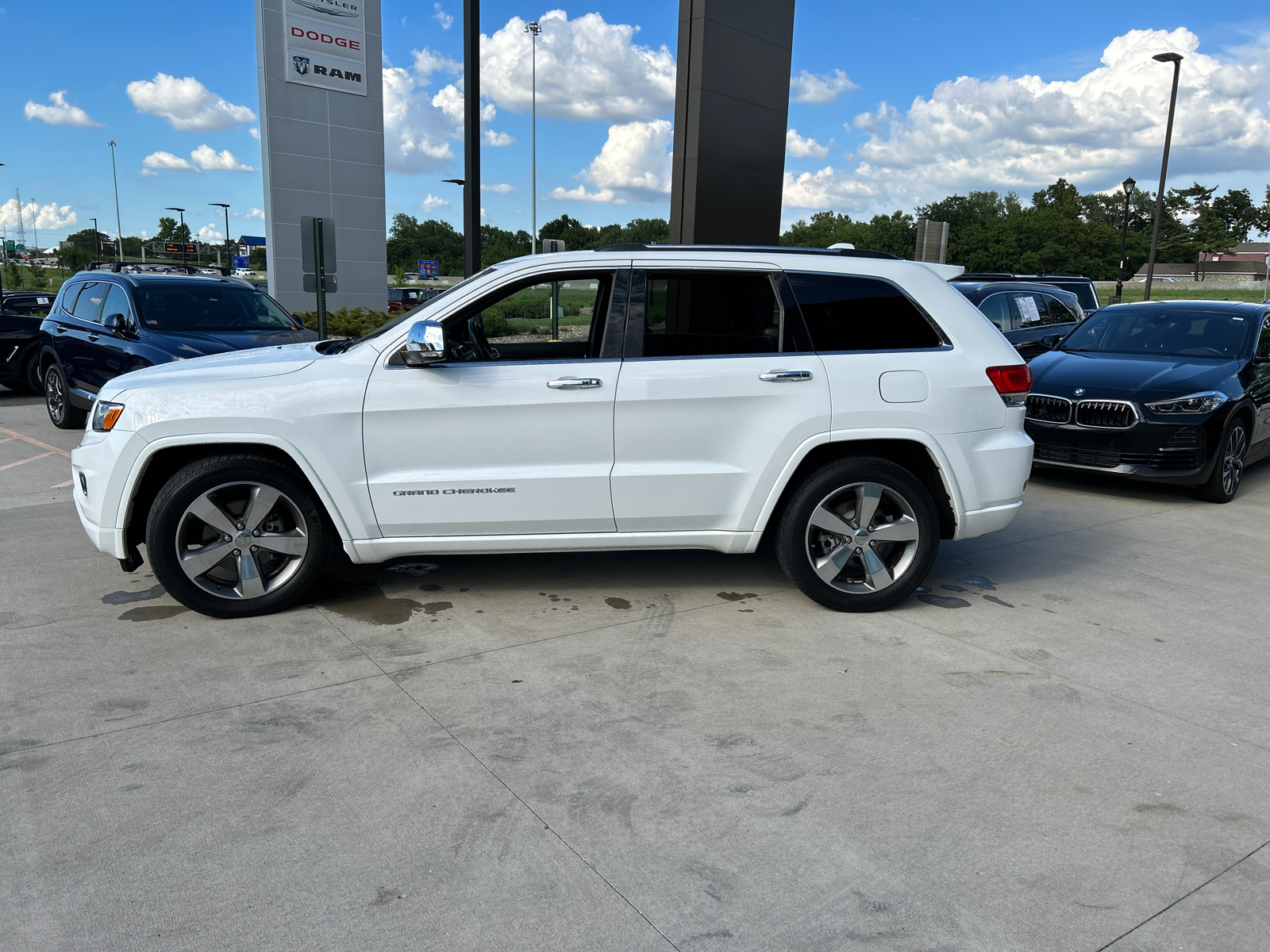 2015 Jeep Grand Cherokee Overland 5