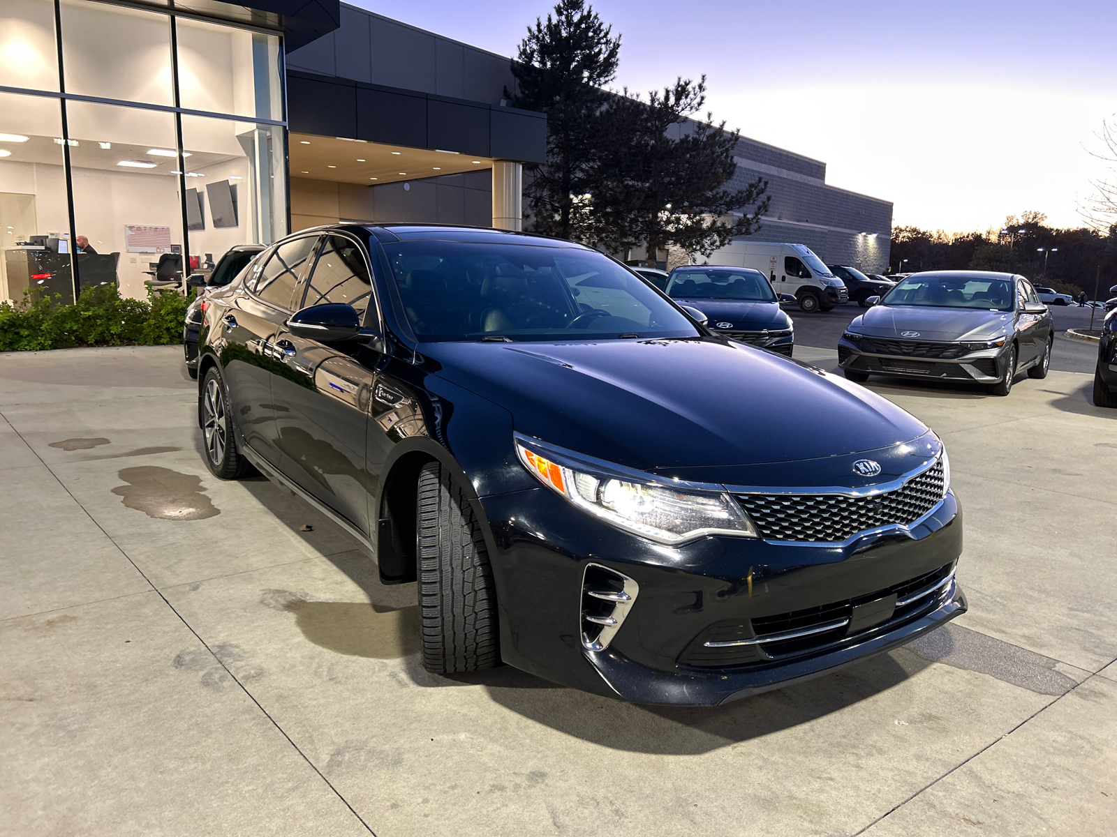 2016 Kia Optima SXL 4