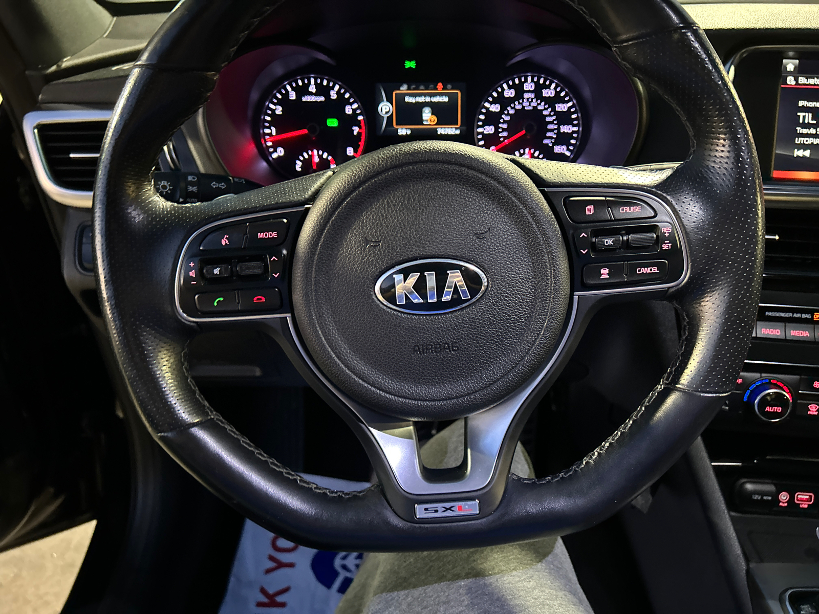 2016 Kia Optima SXL 29