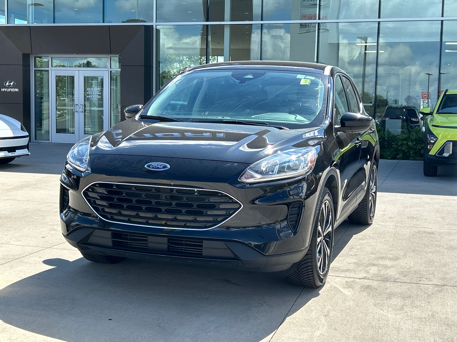 2022 Ford Escape SE 2