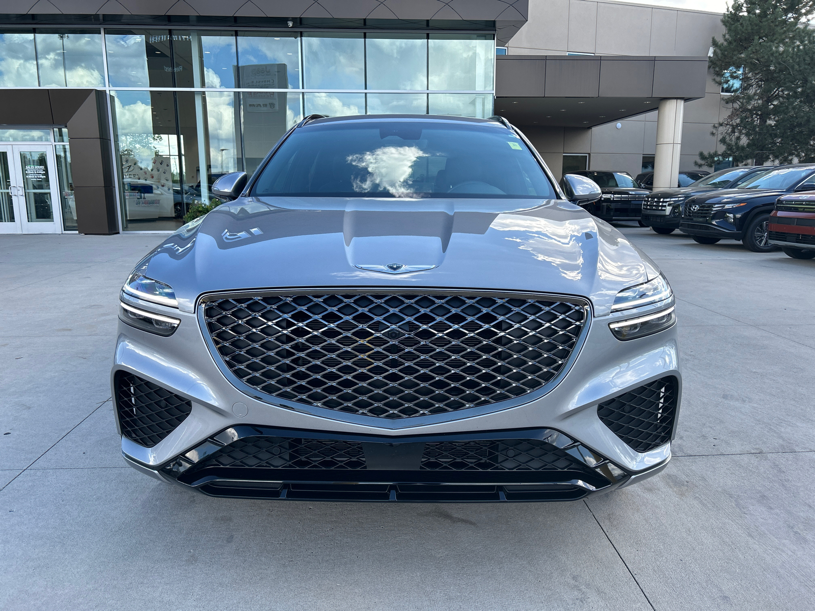 2023 Genesis GV70 2.5T 3