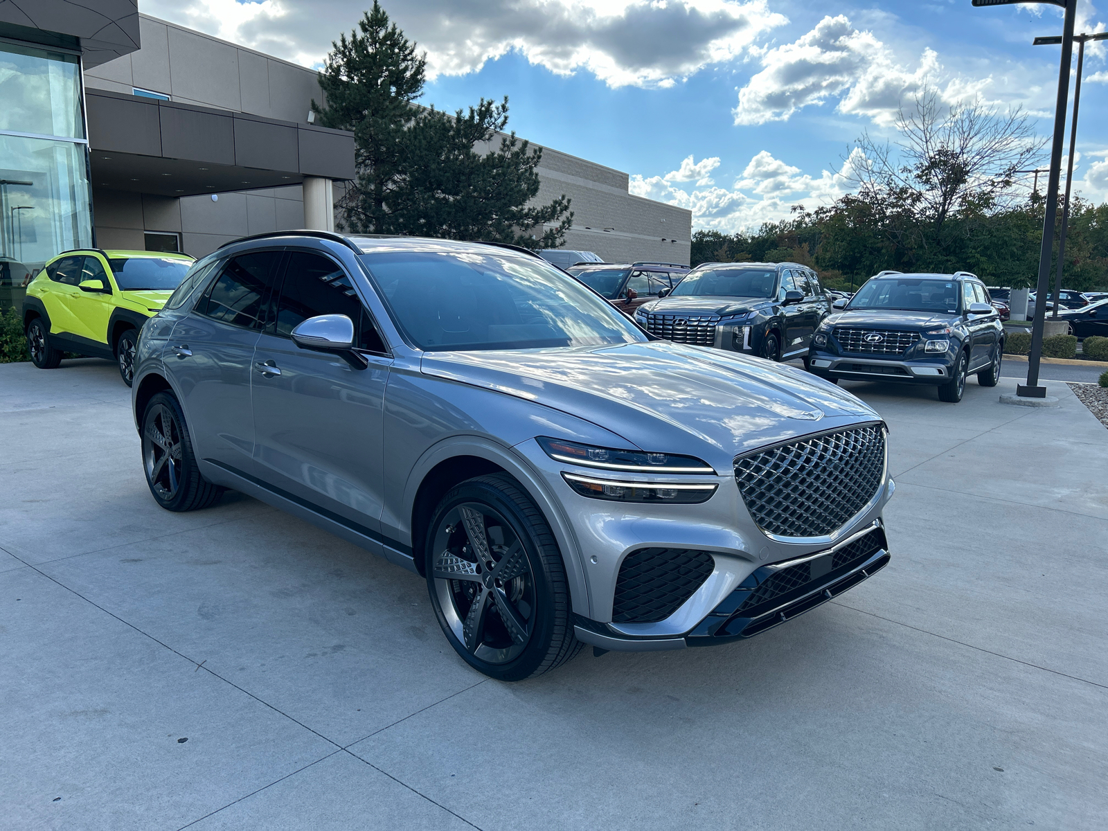 2023 Genesis GV70 2.5T 4