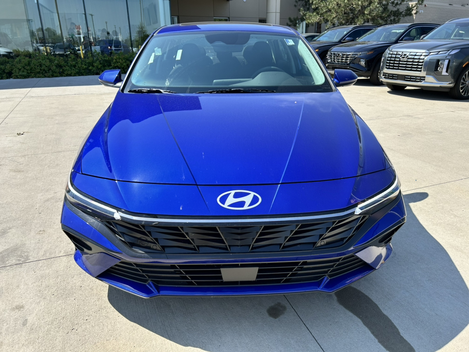 2024 Hyundai Elantra SEL 3