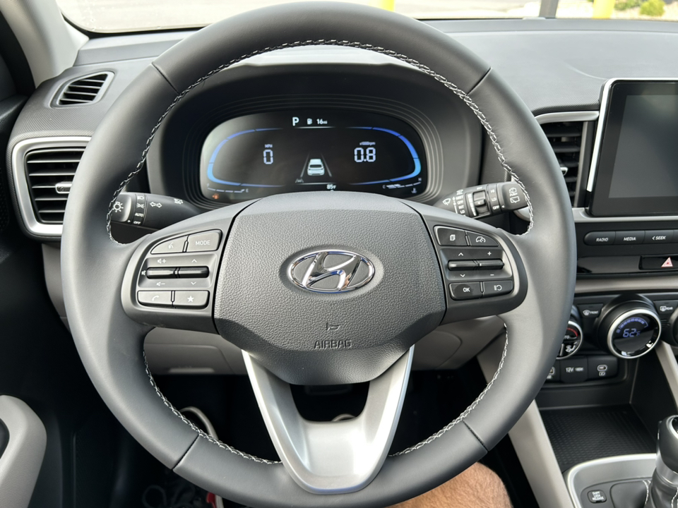 2024 Hyundai Venue SEL 25