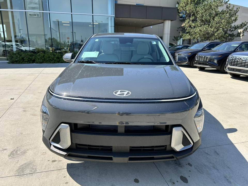 2025 Hyundai Kona SE 3