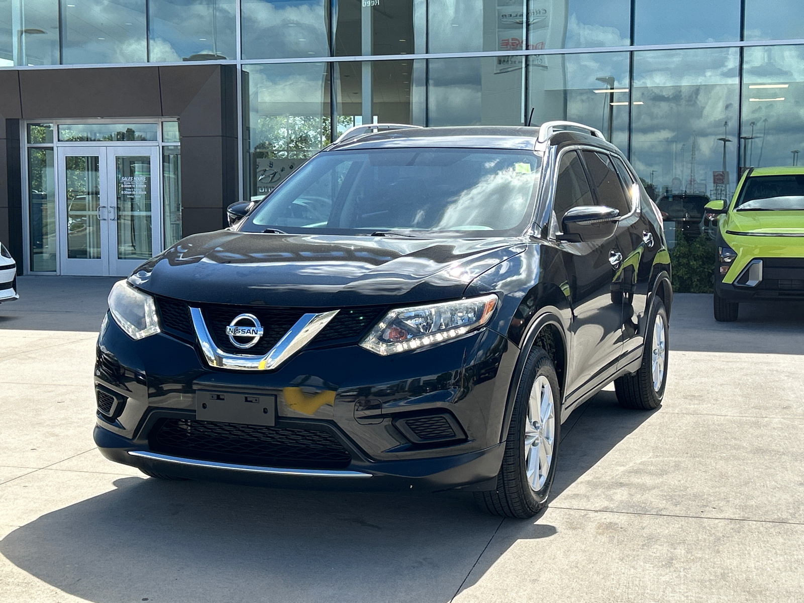 2016 Nissan Rogue SV 2