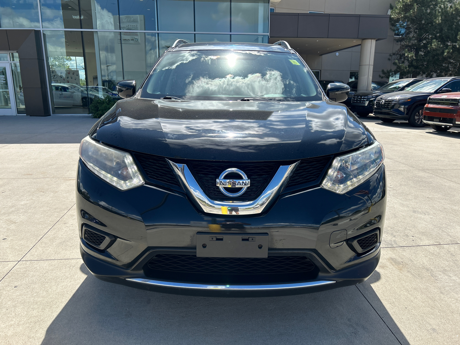 2016 Nissan Rogue SV 3