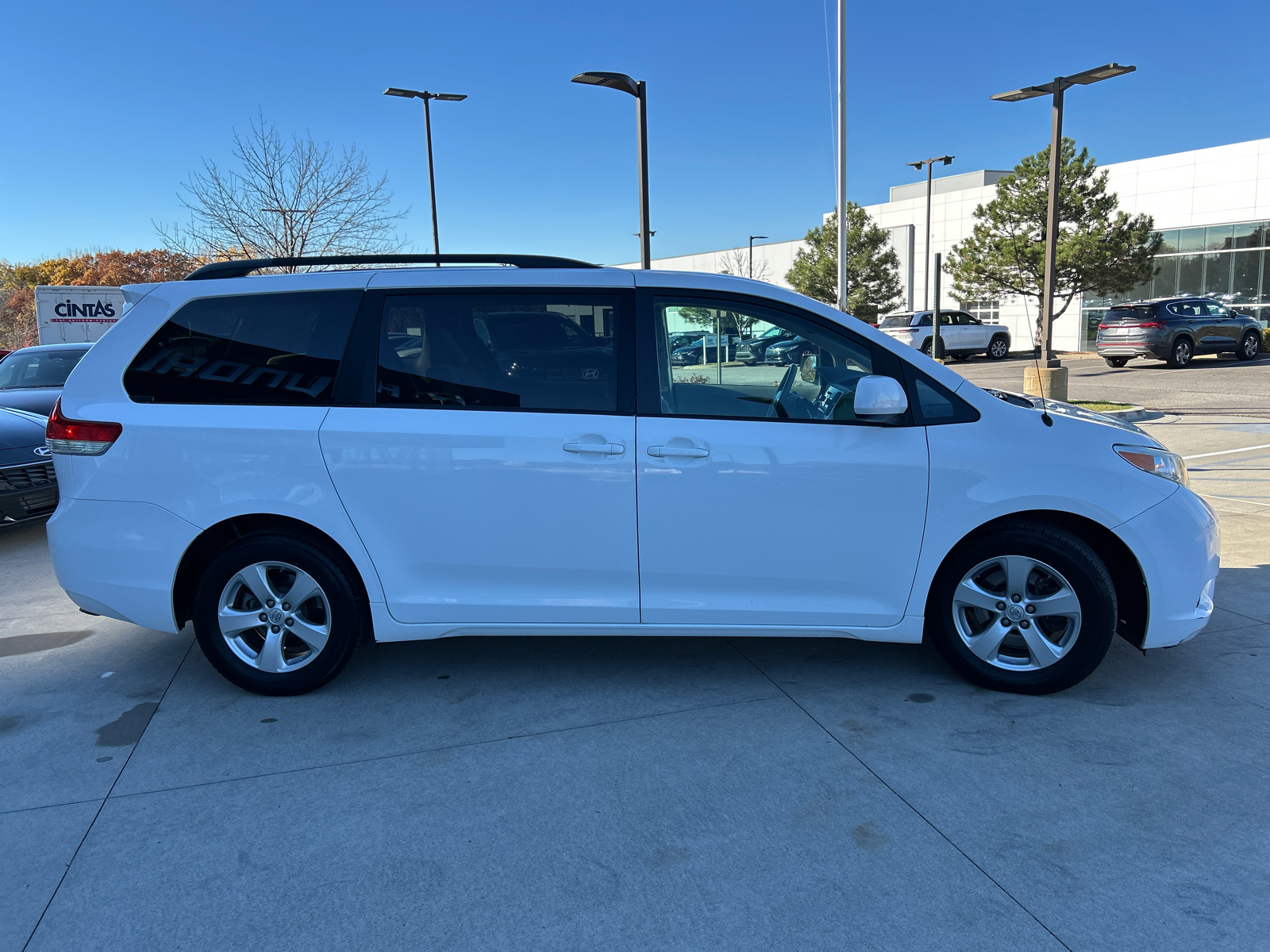 2014 Toyota Sienna LE 8-Passenger 5