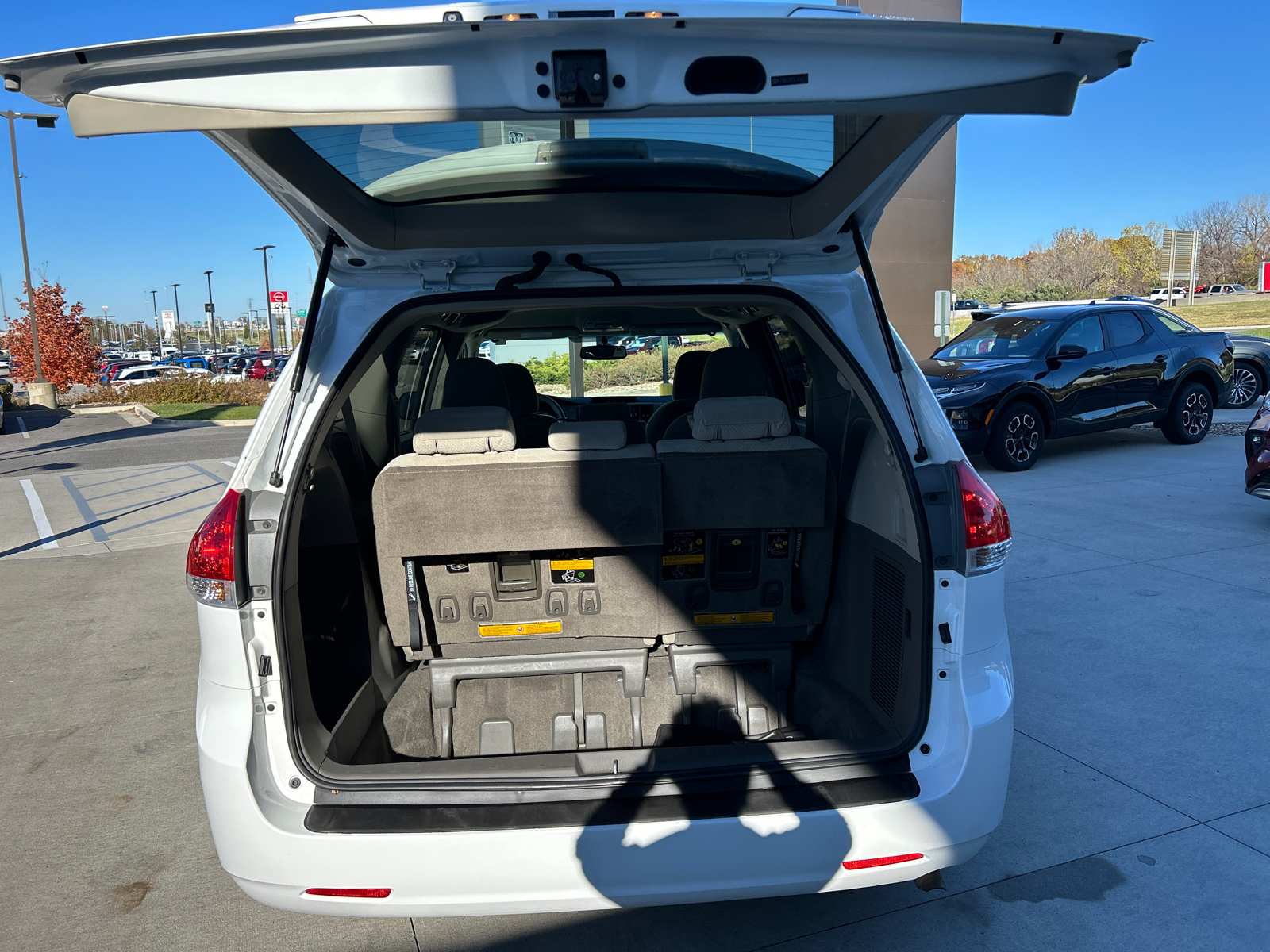 2014 Toyota Sienna LE 8-Passenger 9