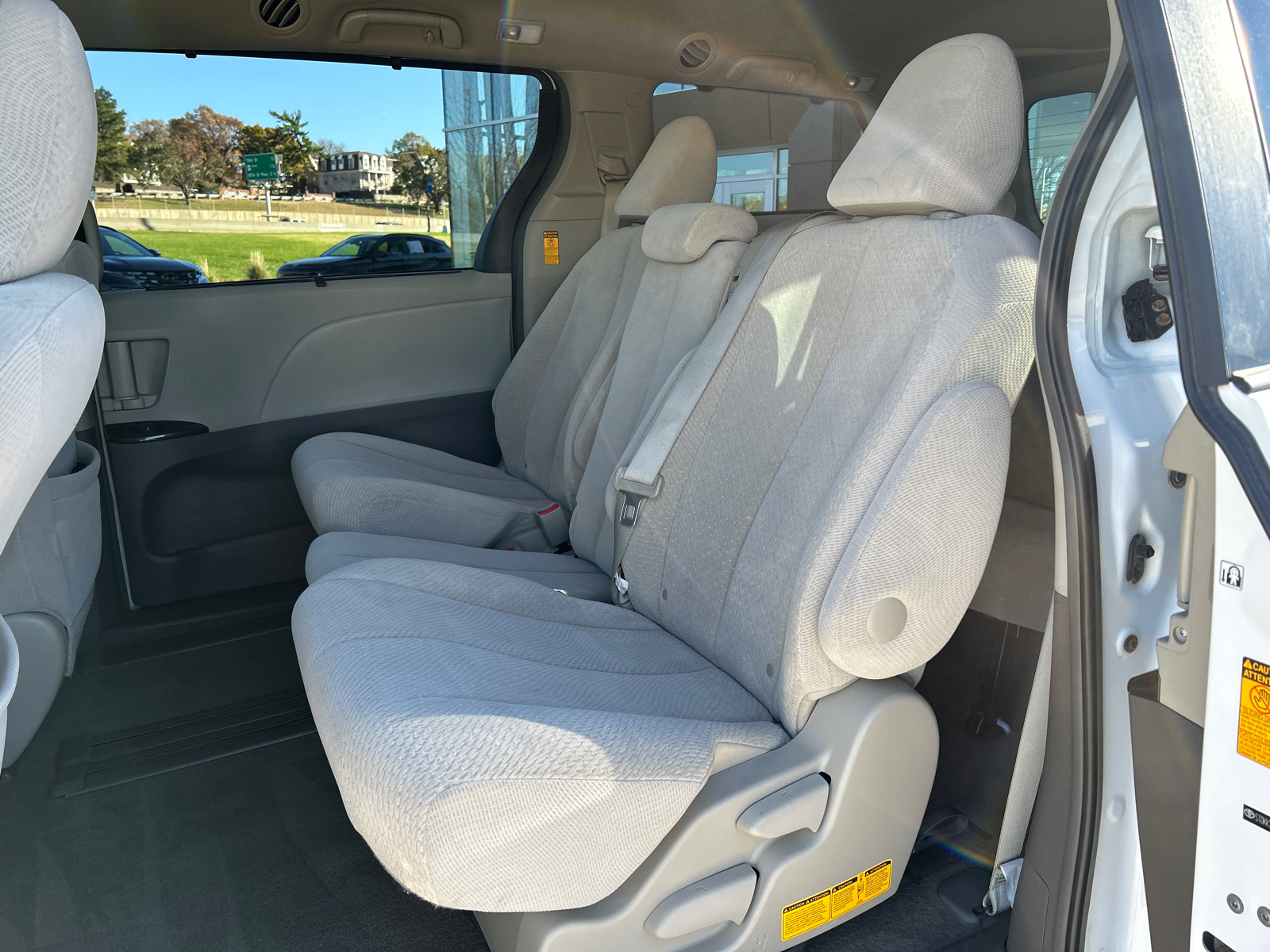 2014 Toyota Sienna LE 8-Passenger 12