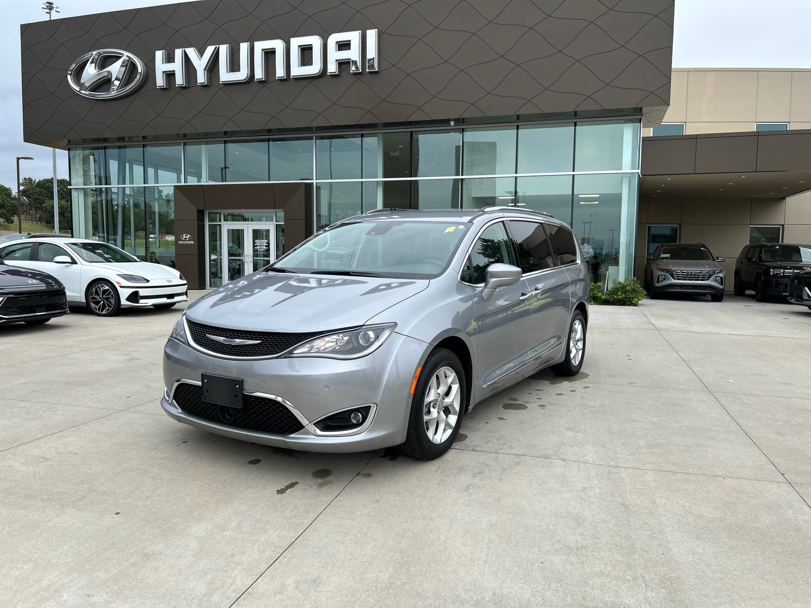 2020 Chrysler Pacifica Touring L Plus 1