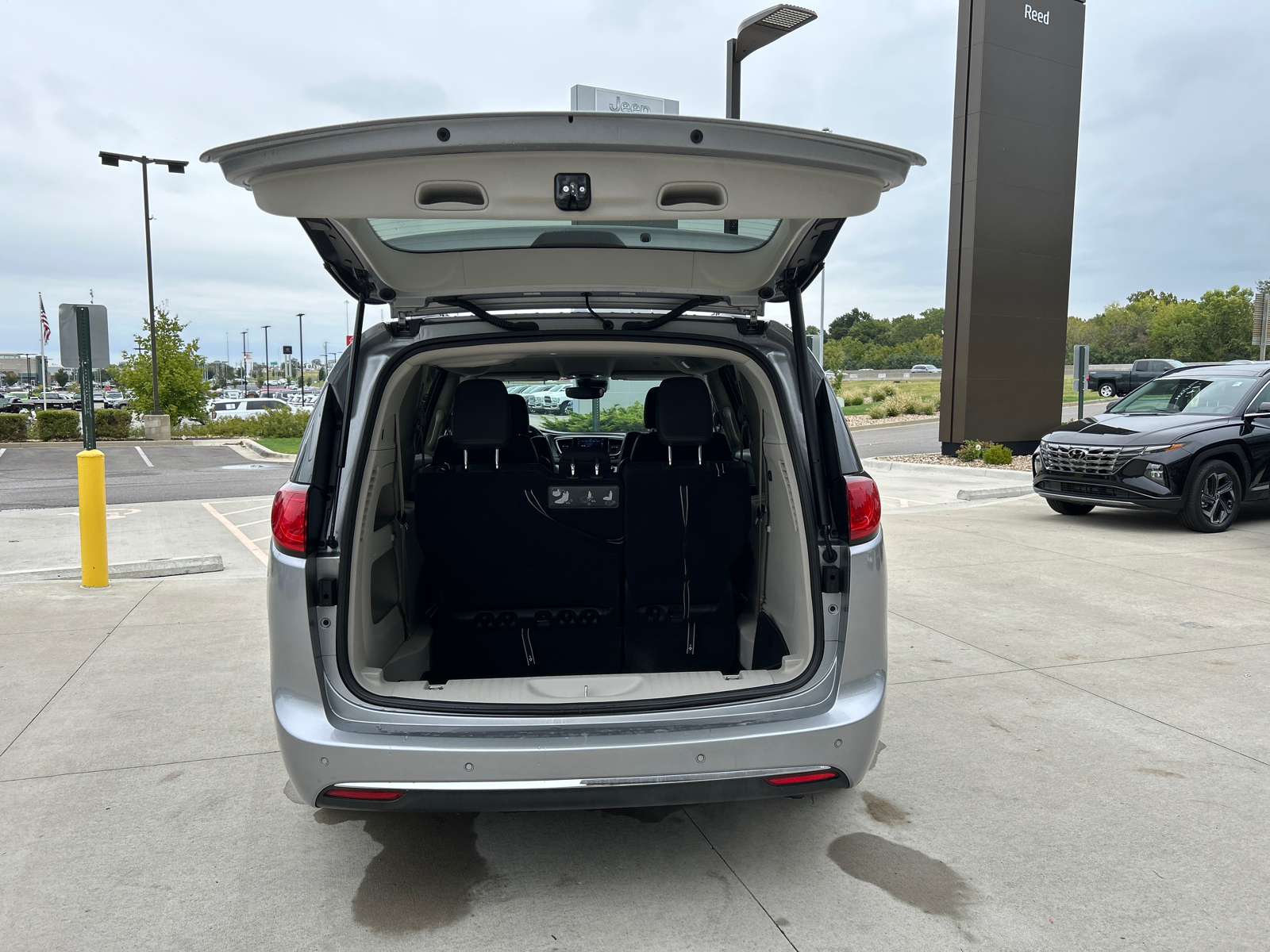 2020 Chrysler Pacifica Touring L Plus 9