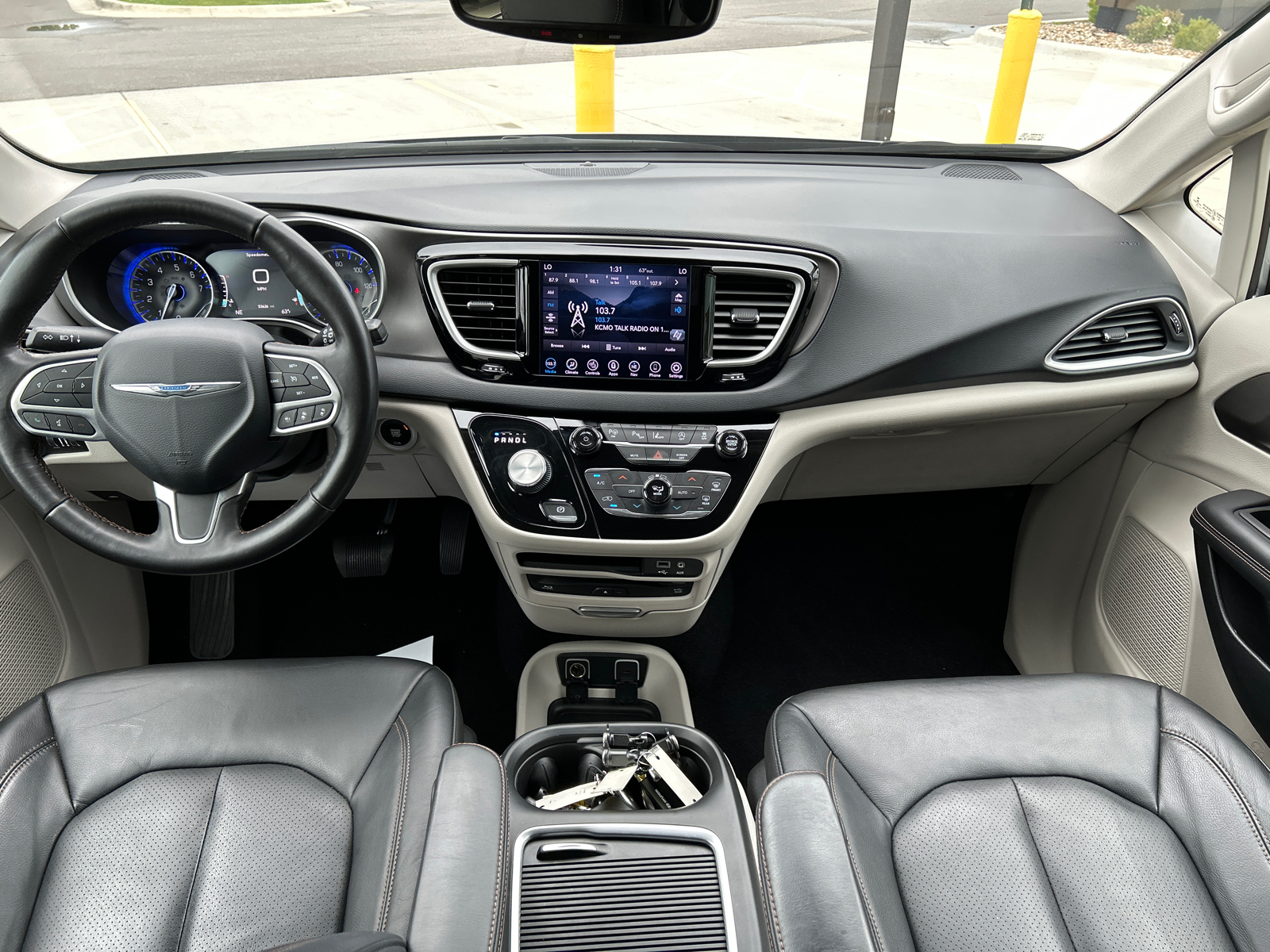 2020 Chrysler Pacifica Touring L Plus 19