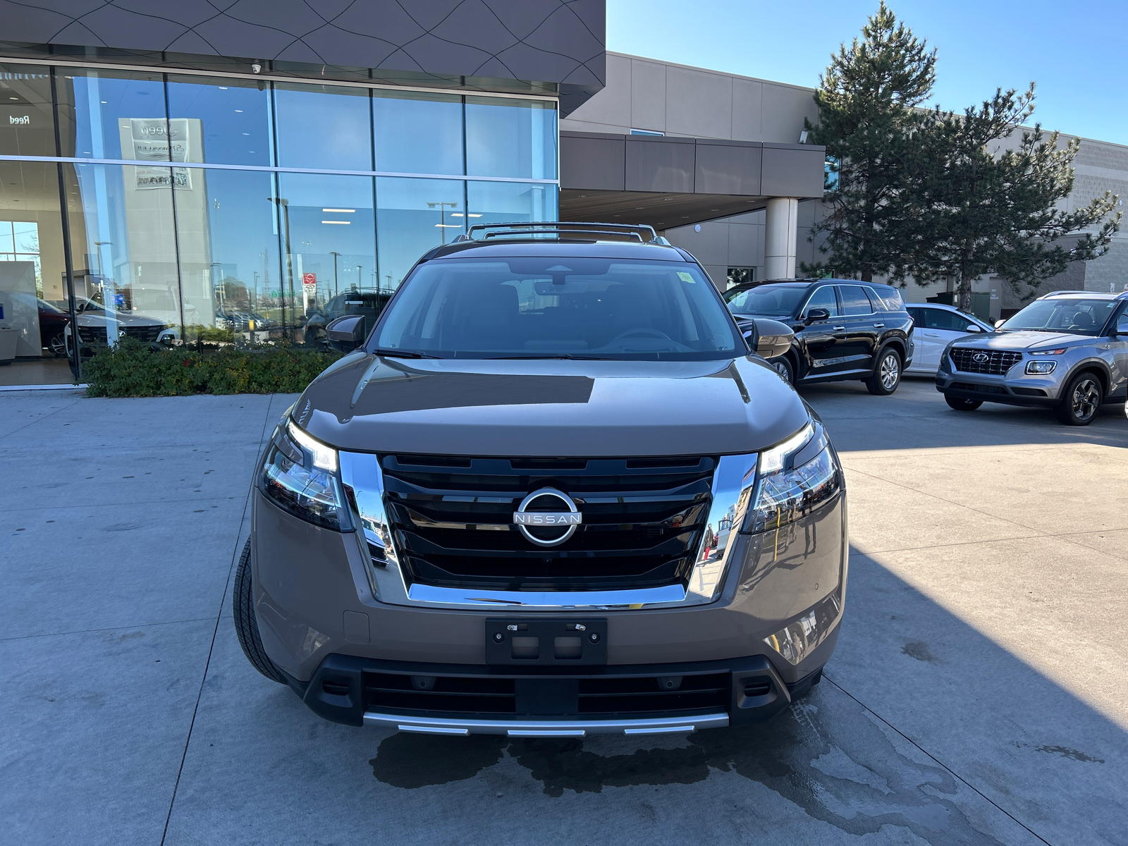 2024 Nissan Pathfinder Platinum 3