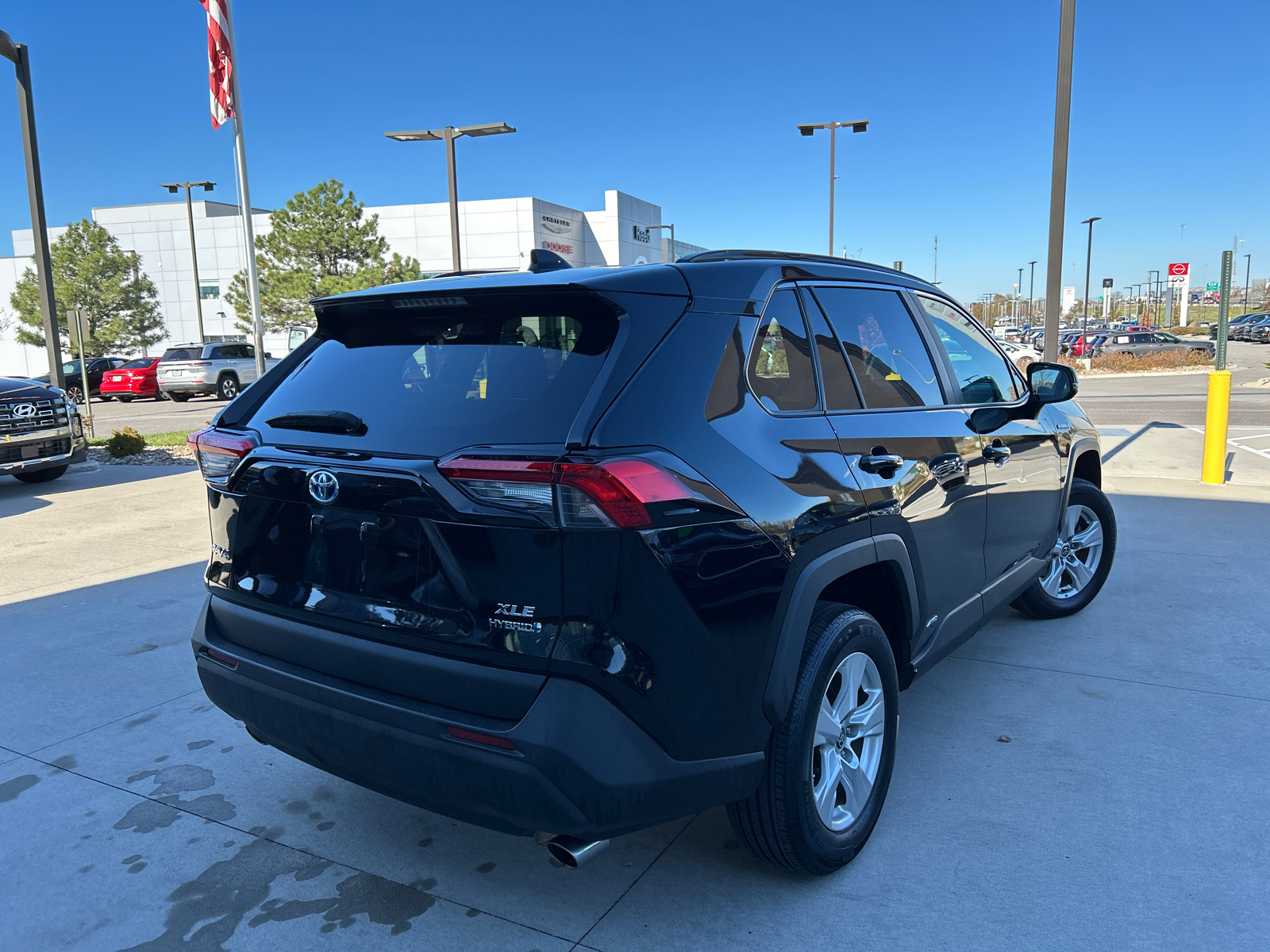 2021 Toyota RAV4 Hybrid XLE 7