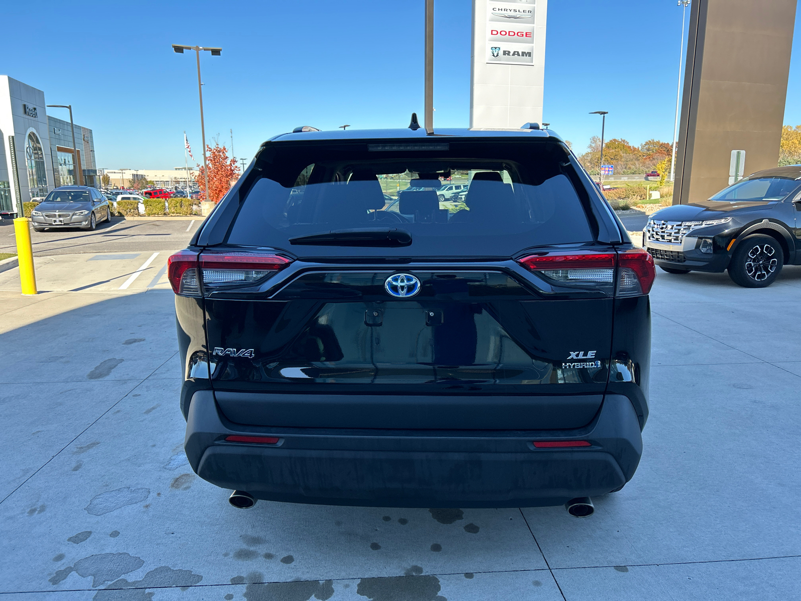 2021 Toyota RAV4 Hybrid XLE 8