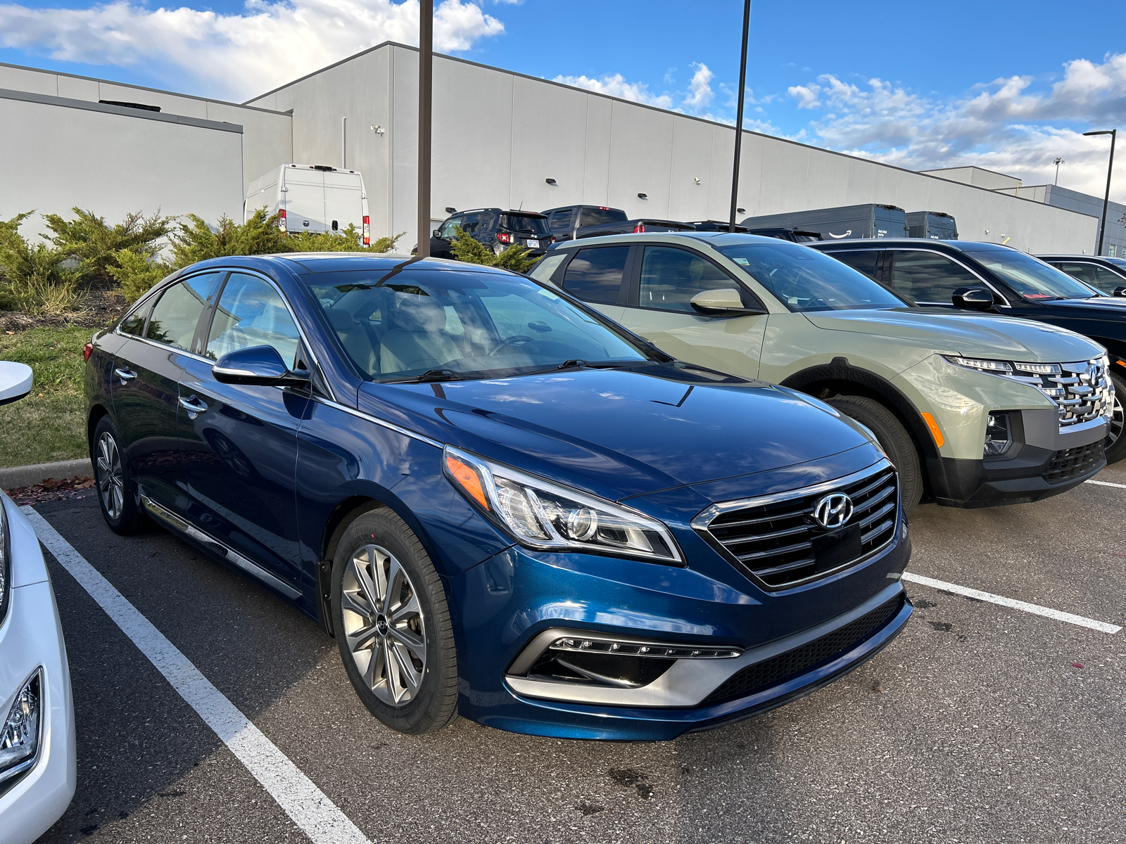 2016 Hyundai Sonata Base 2