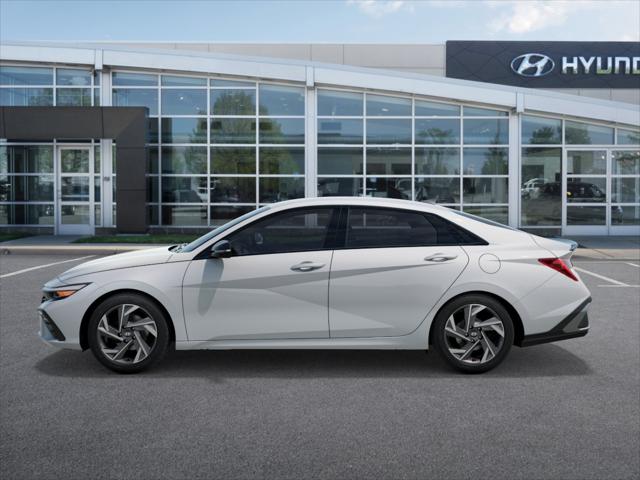 2025 Hyundai Elantra SEL 3