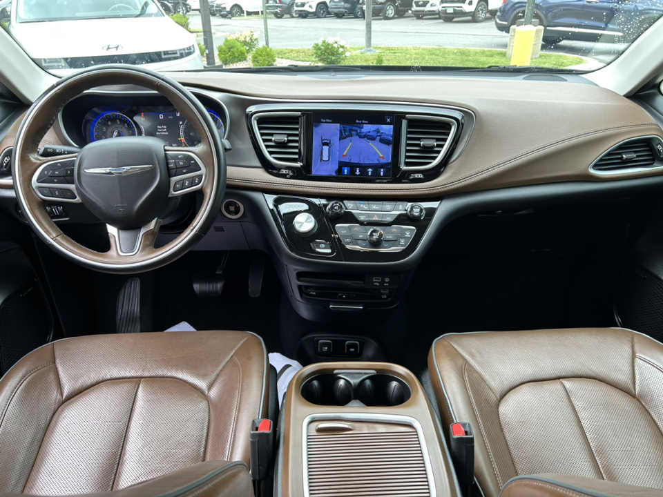 2017 Chrysler Pacifica Limited 19