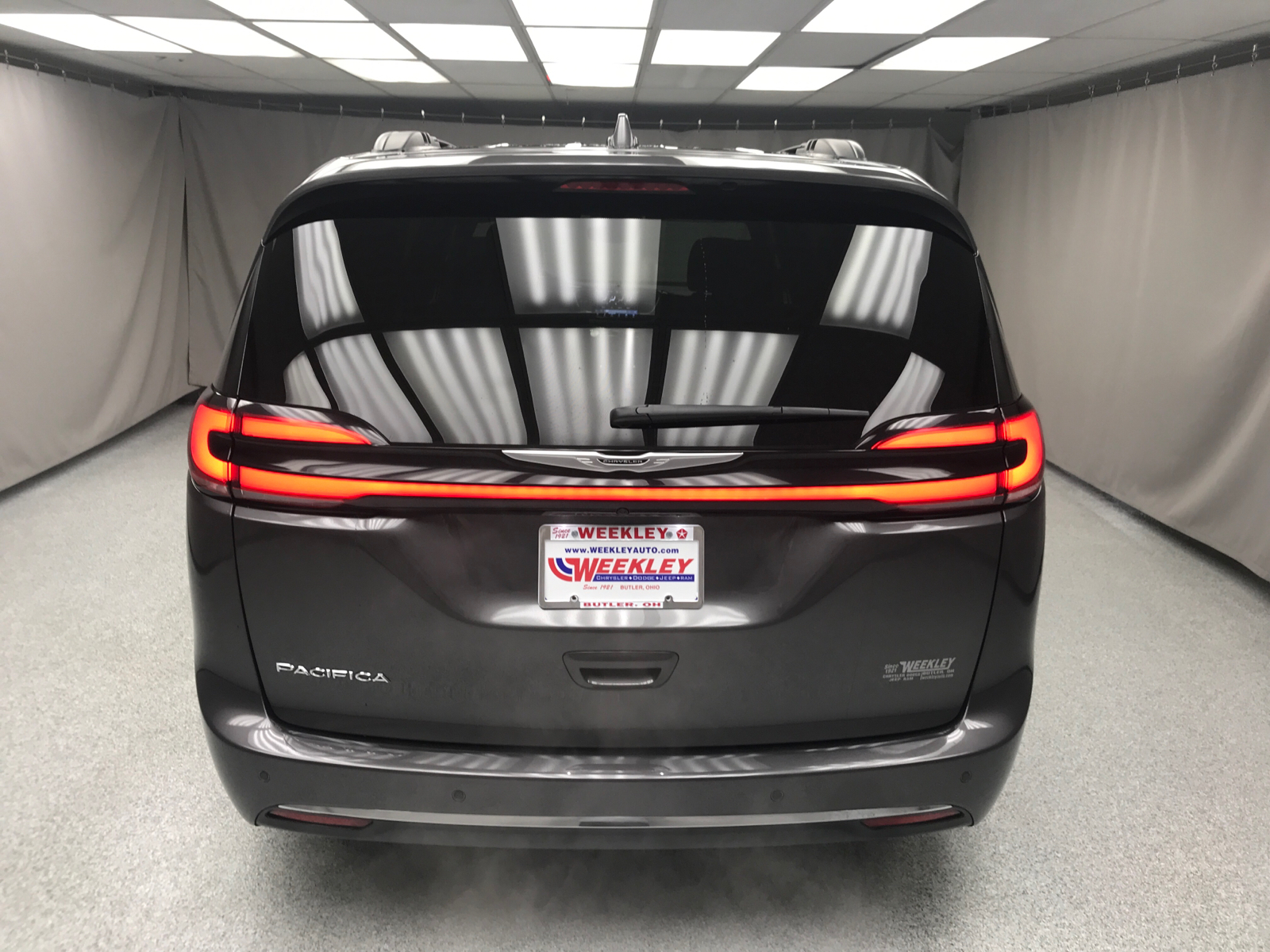 2022 Chrysler Pacifica Touring 16