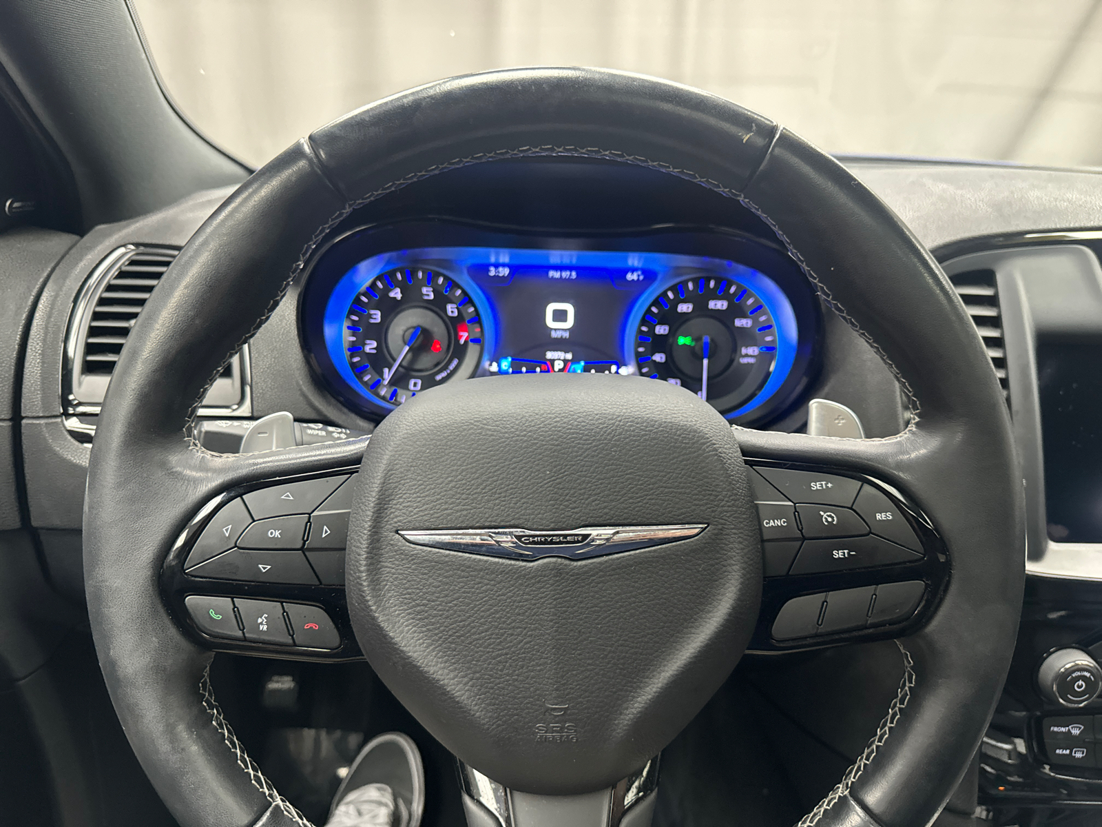 2018 Chrysler 300 300S 12