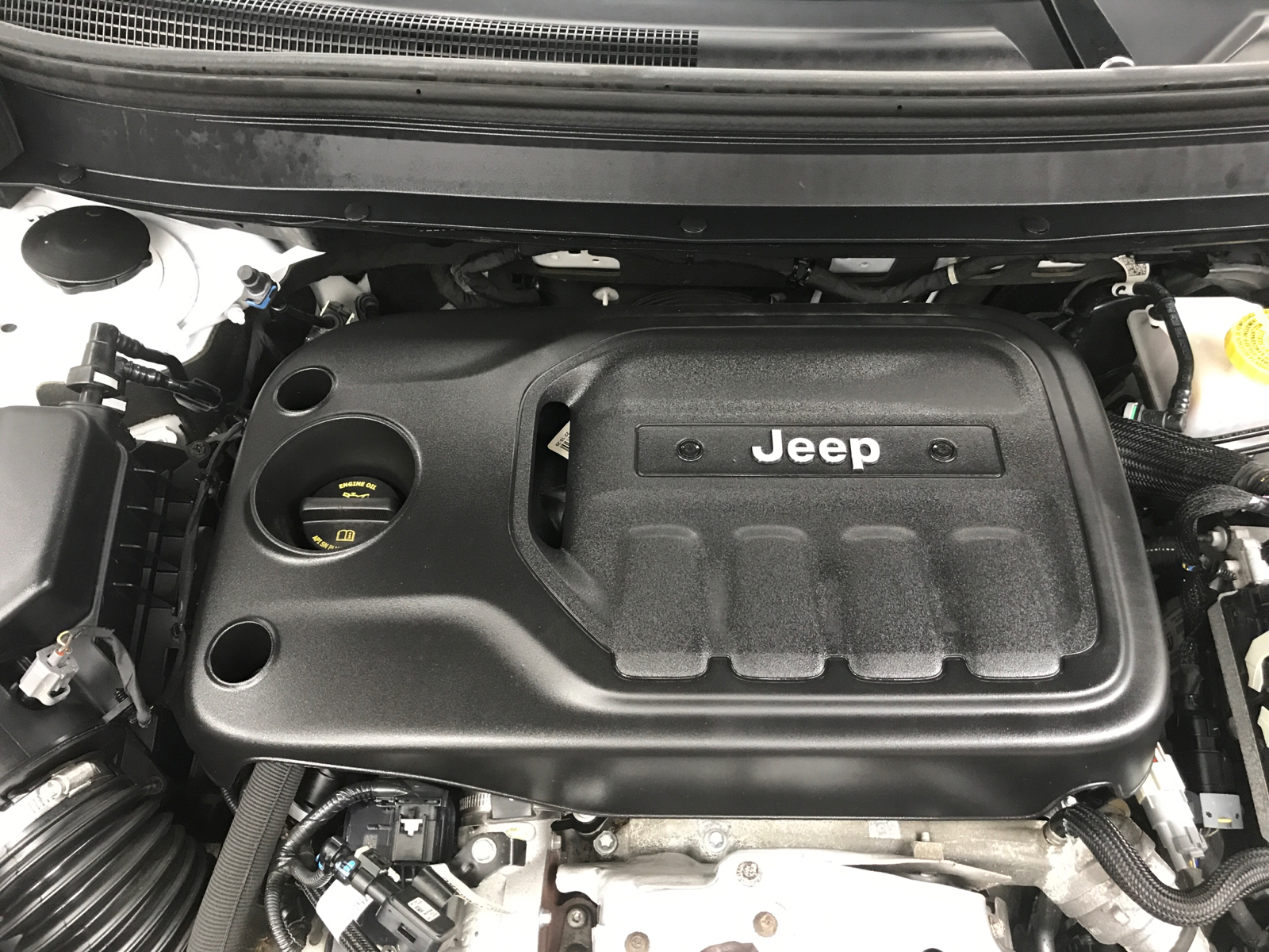 2019 Jeep Cherokee Limited 19