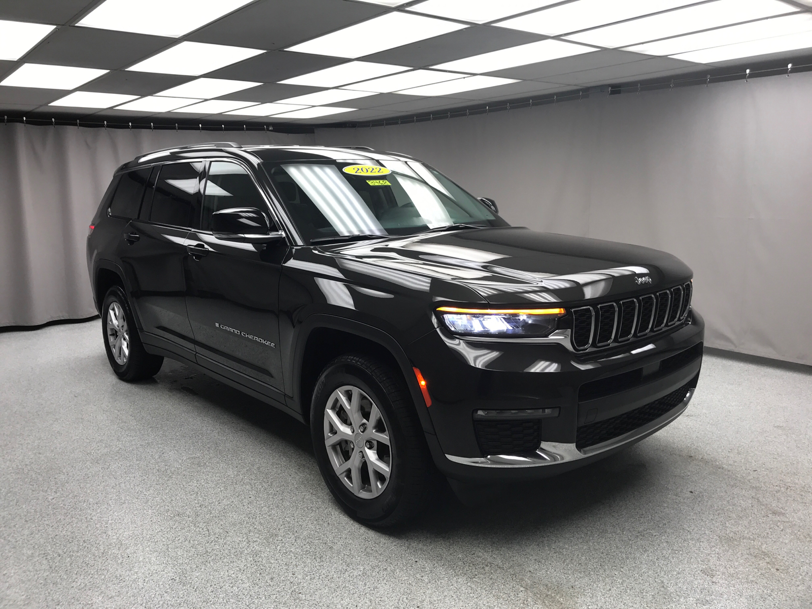 2022 Jeep Grand Cherokee L Limited 18