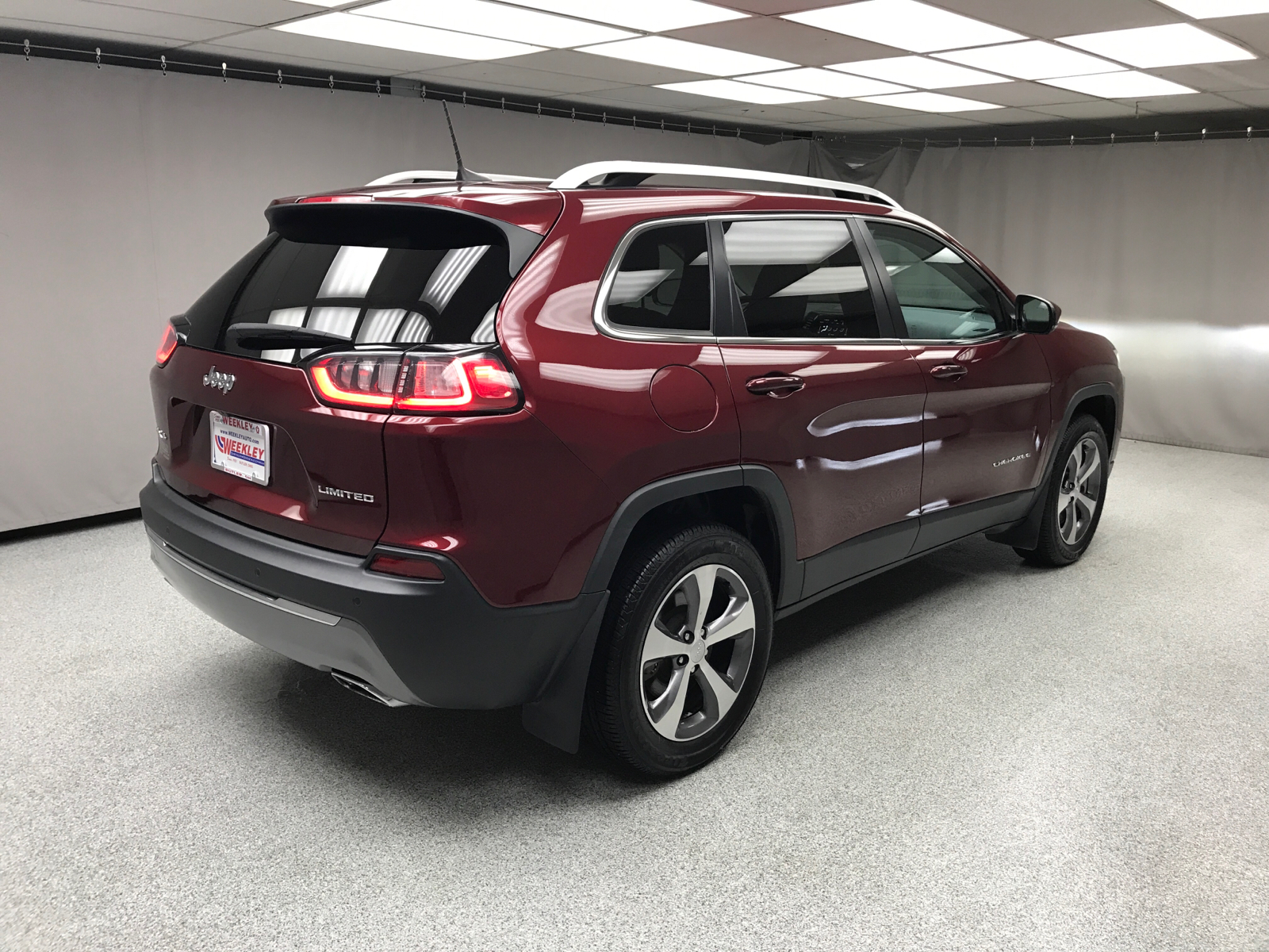 2020 Jeep Cherokee Limited 12