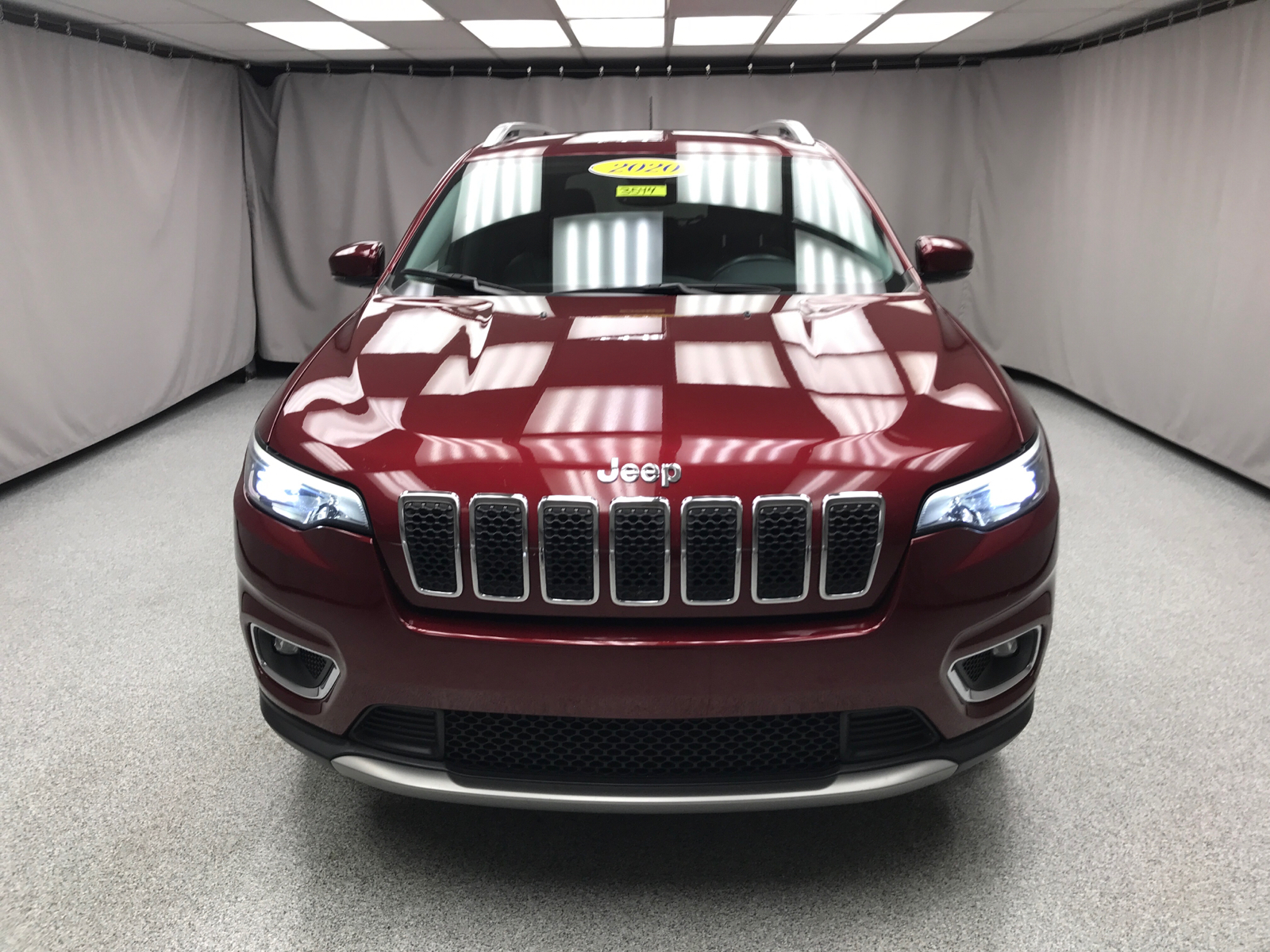 2020 Jeep Cherokee Limited 18