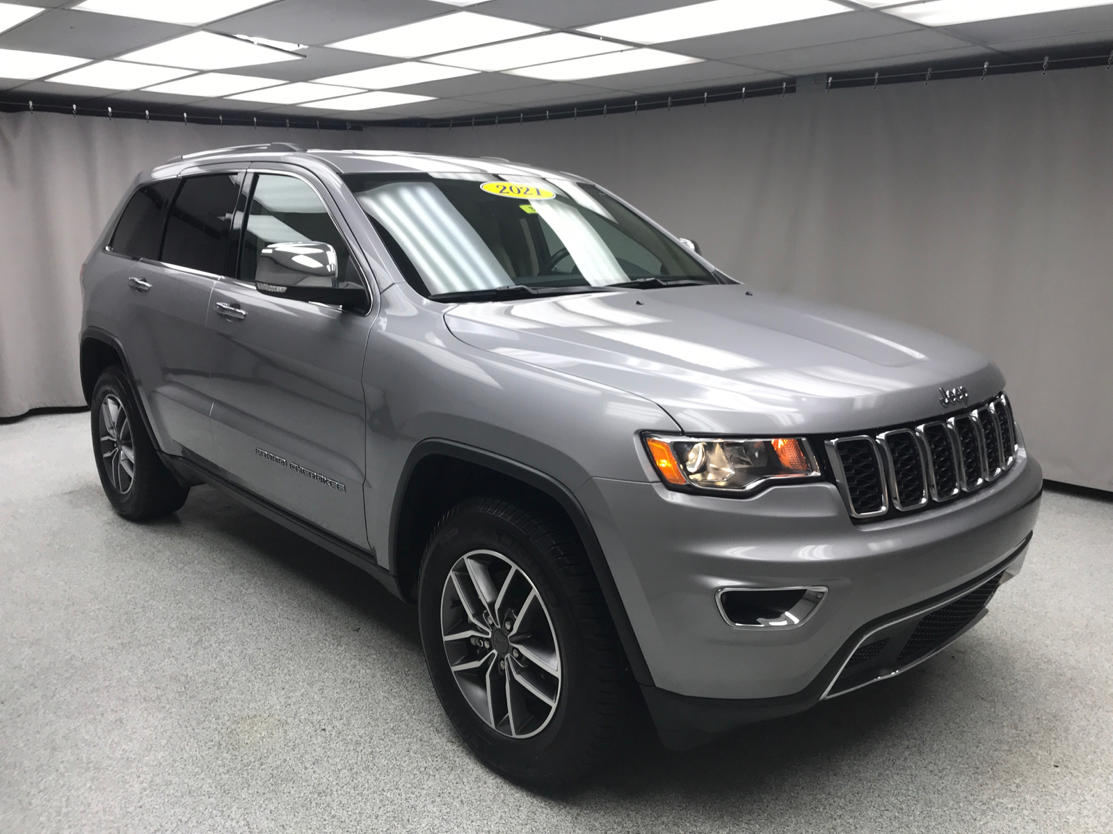 2021 Jeep Grand Cherokee Limited 17