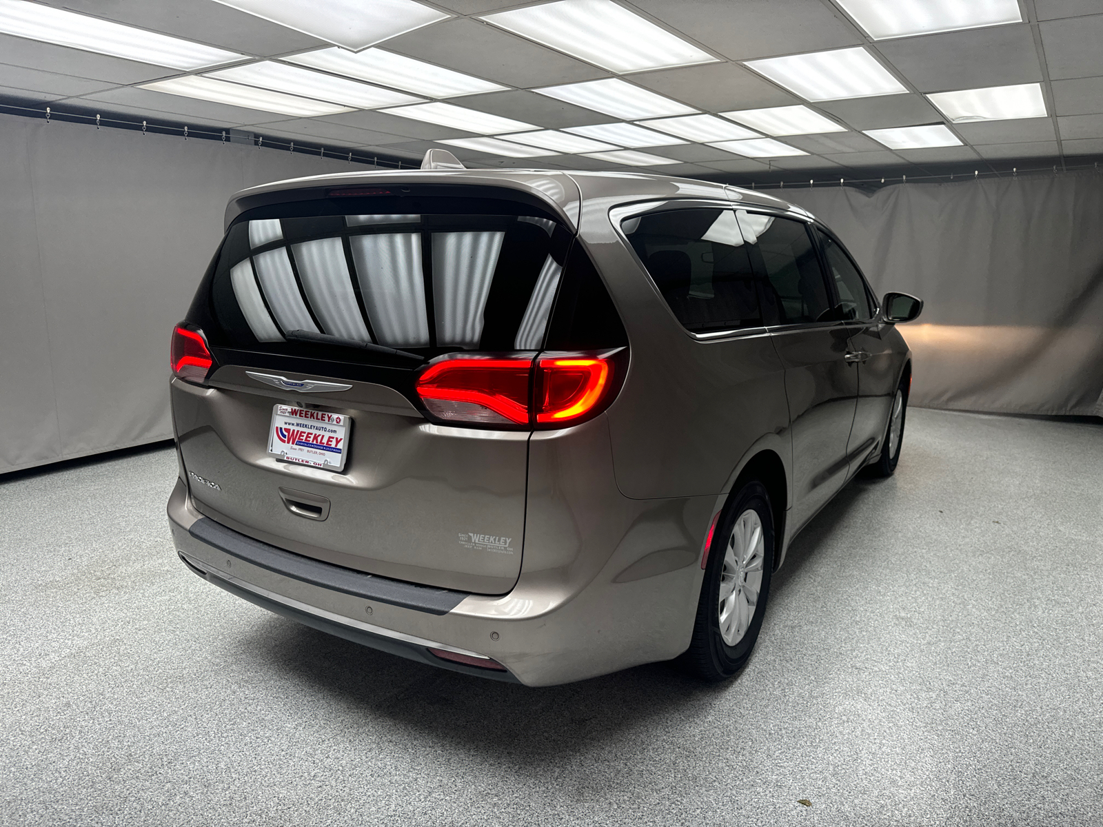 2018 Chrysler Pacifica Touring Plus 4