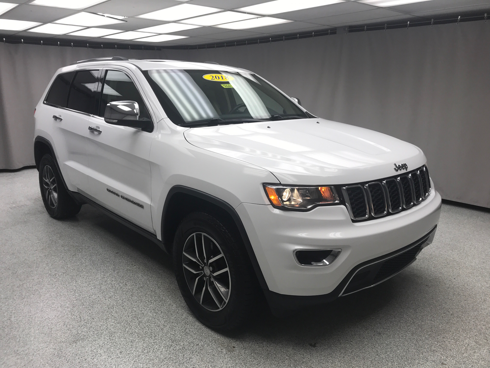 2018 Jeep Grand Cherokee Limited 17