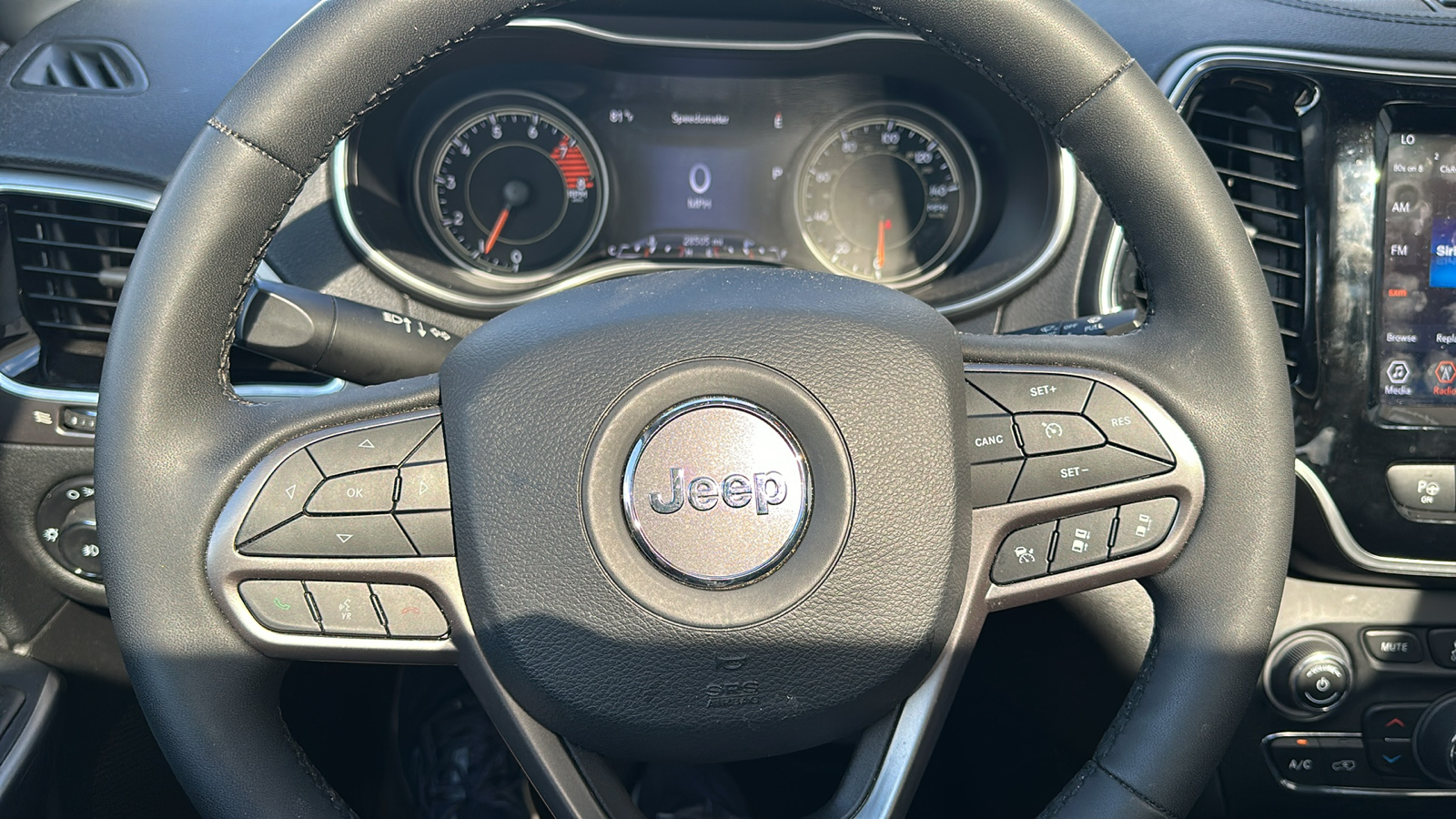 2021 Jeep Cherokee Limited 12